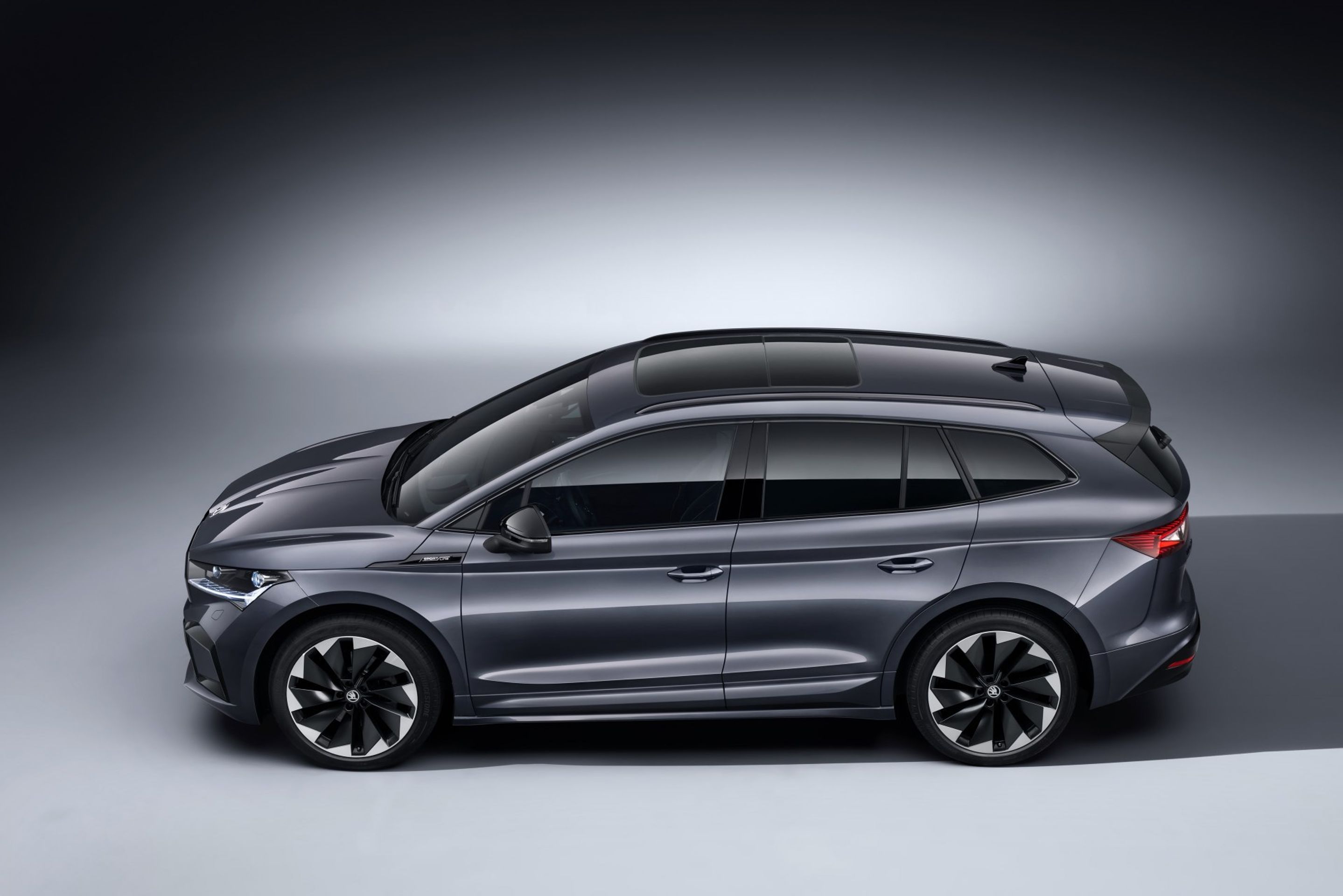 Škoda Enyaq Sportline iV - 36 - Fotogalerie: Škoda Enyaq ve verzi Sportline (2/14)