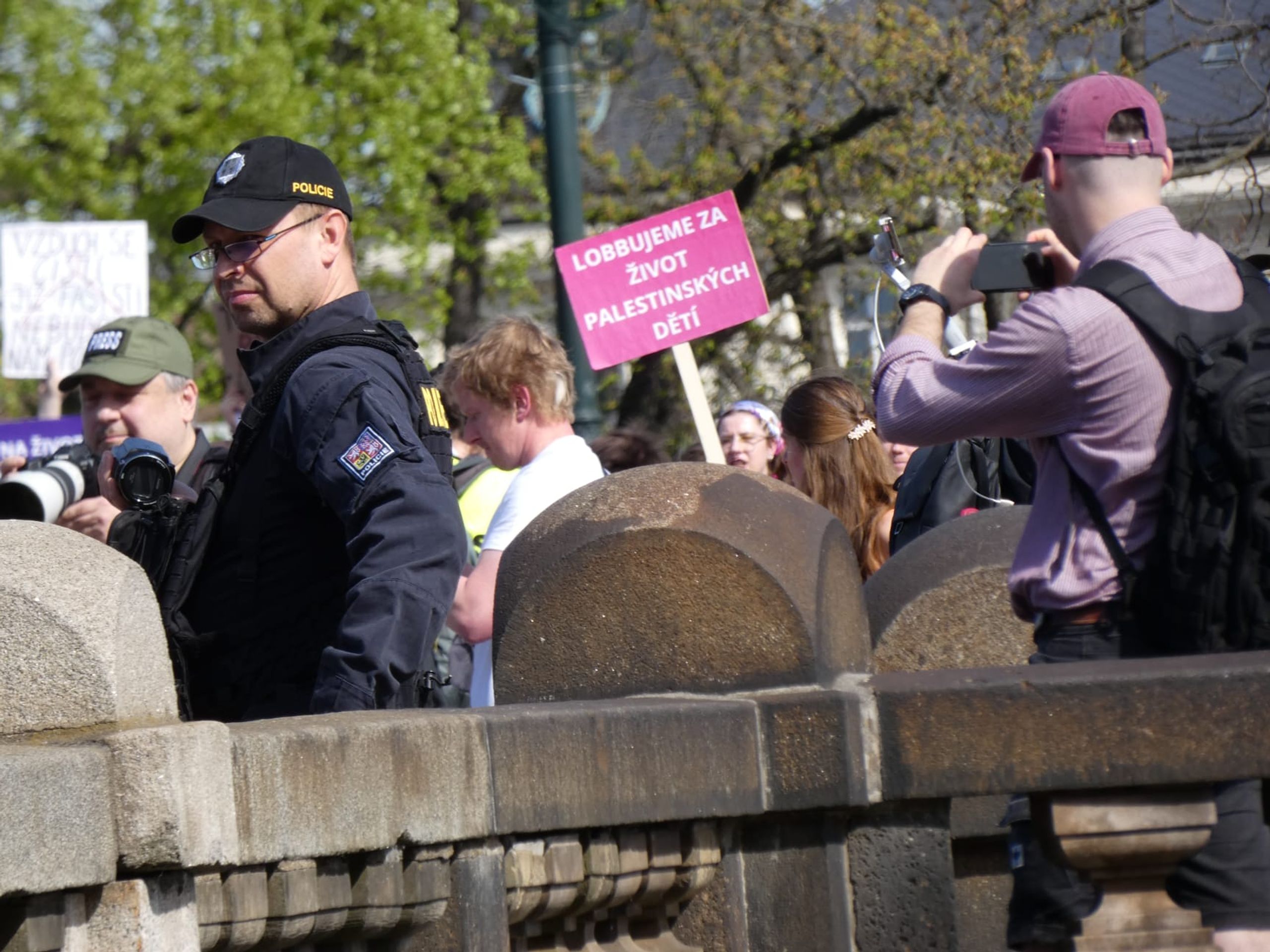Protest na mostě Legií - Protest na mostě Legií (7/14)