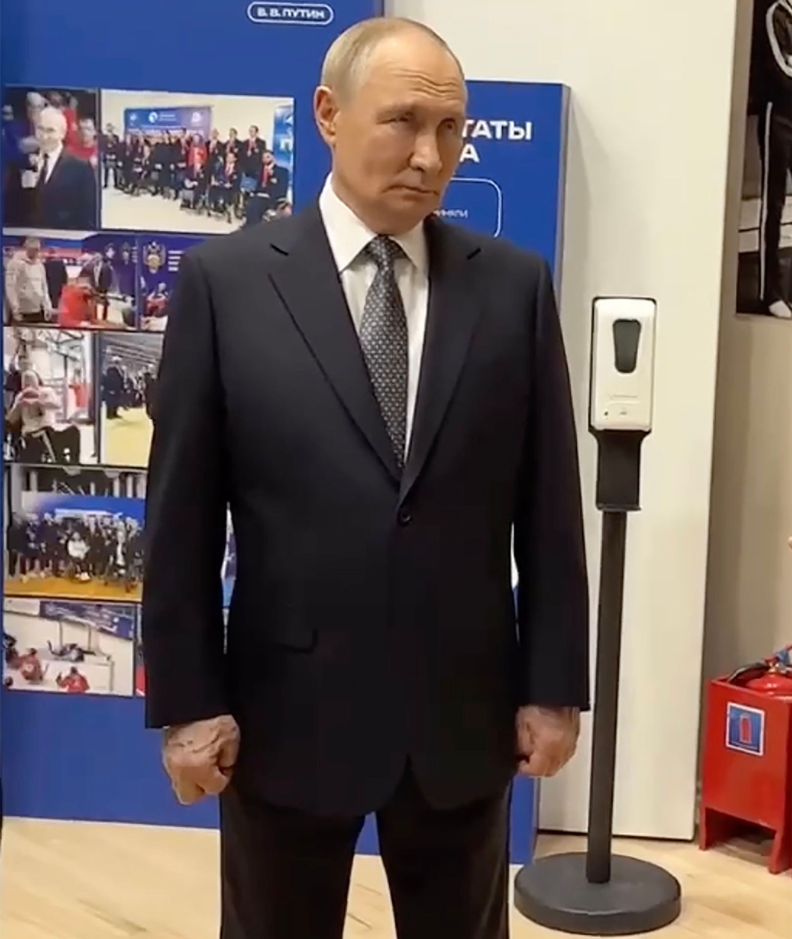Vladimir Putin - Vladimir Putin (2/3)