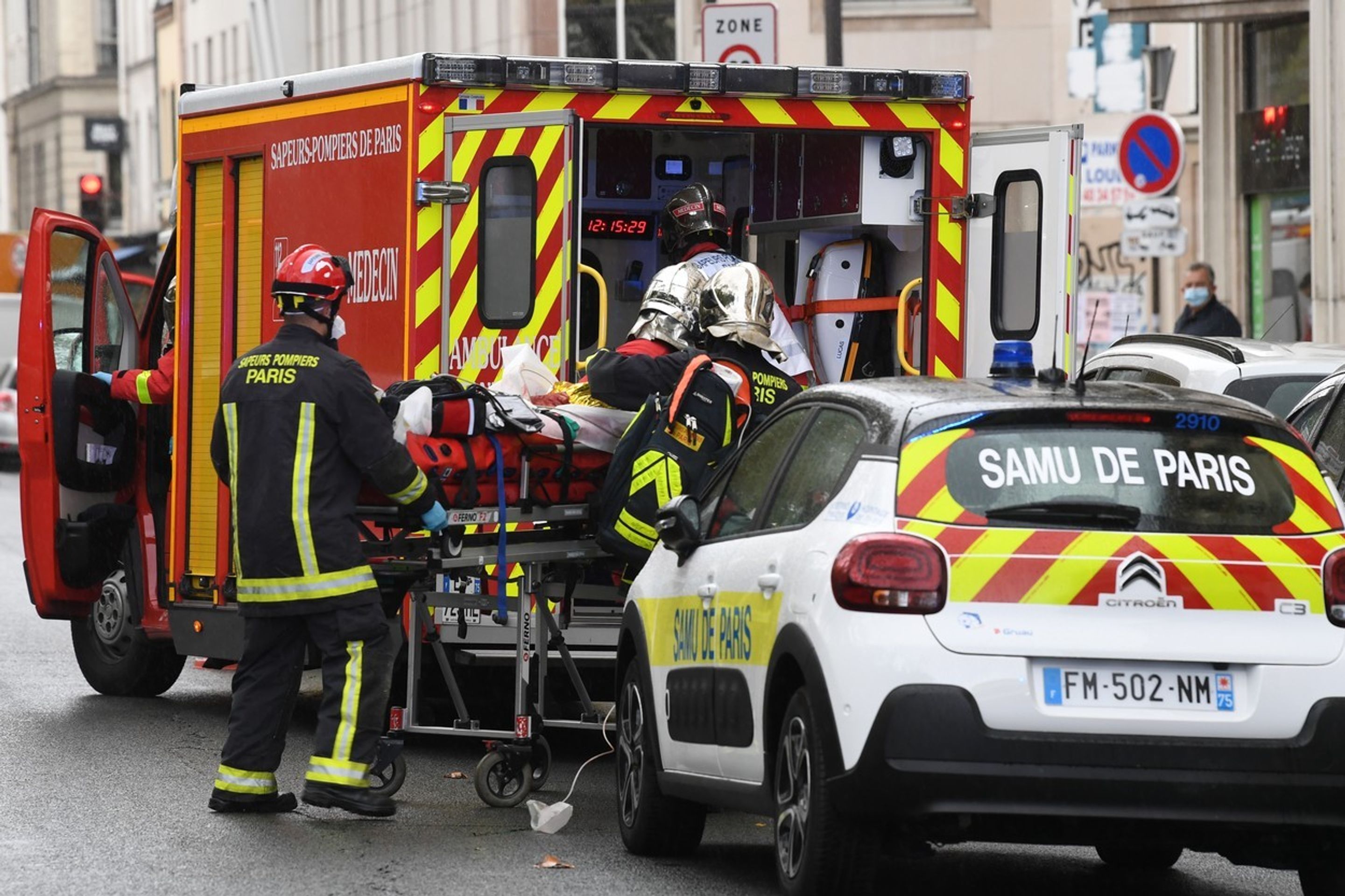 Útok před bývalou redakcí Charlie Hebdo - 1 - GALERIE: Útok před bývalou redakcí Charlie Hebdo (1/4)