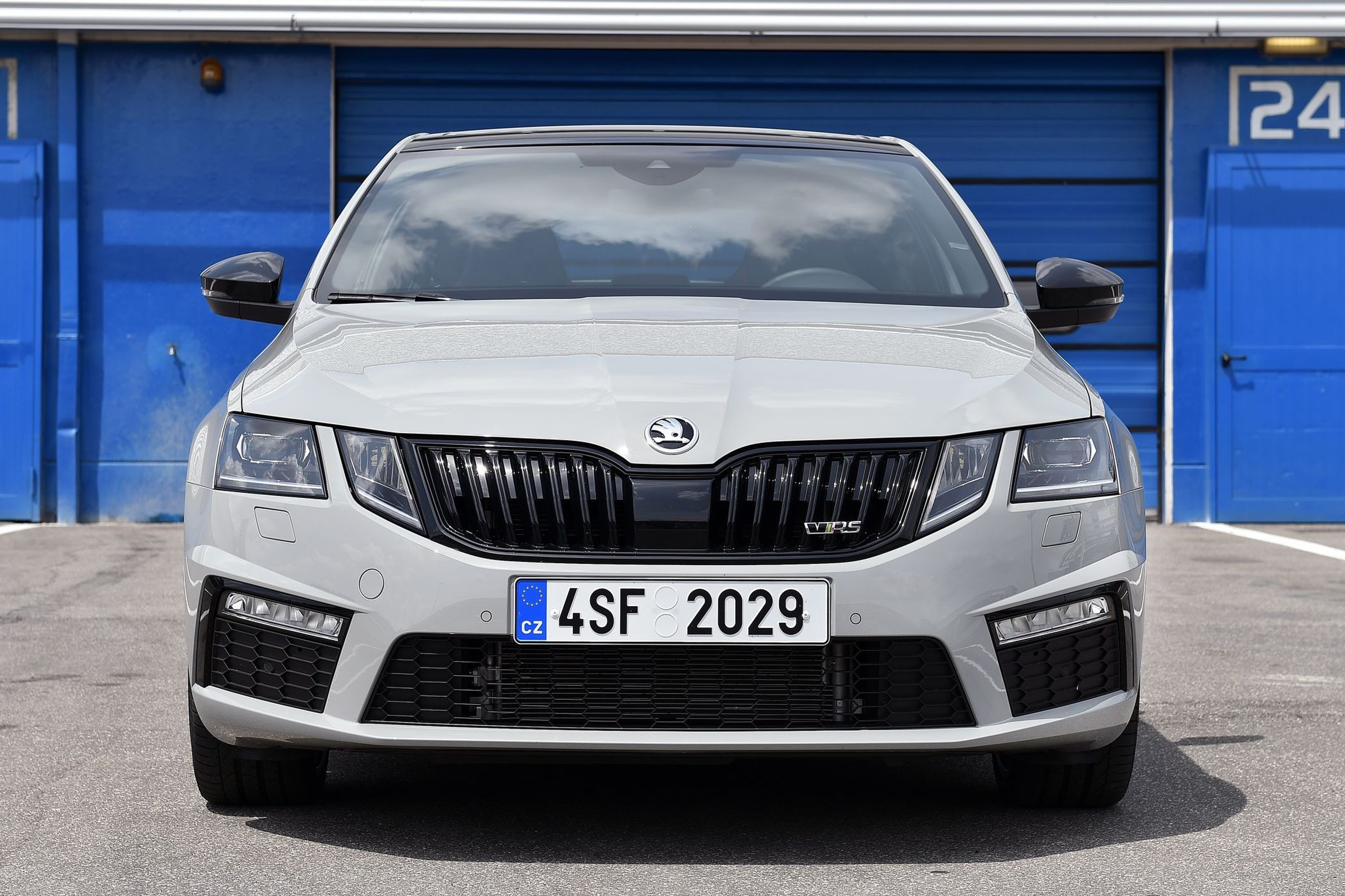 Škoda Octavia RS 245 - 3 - GALERIE: Škoda Octavia RS 245 (3/13)