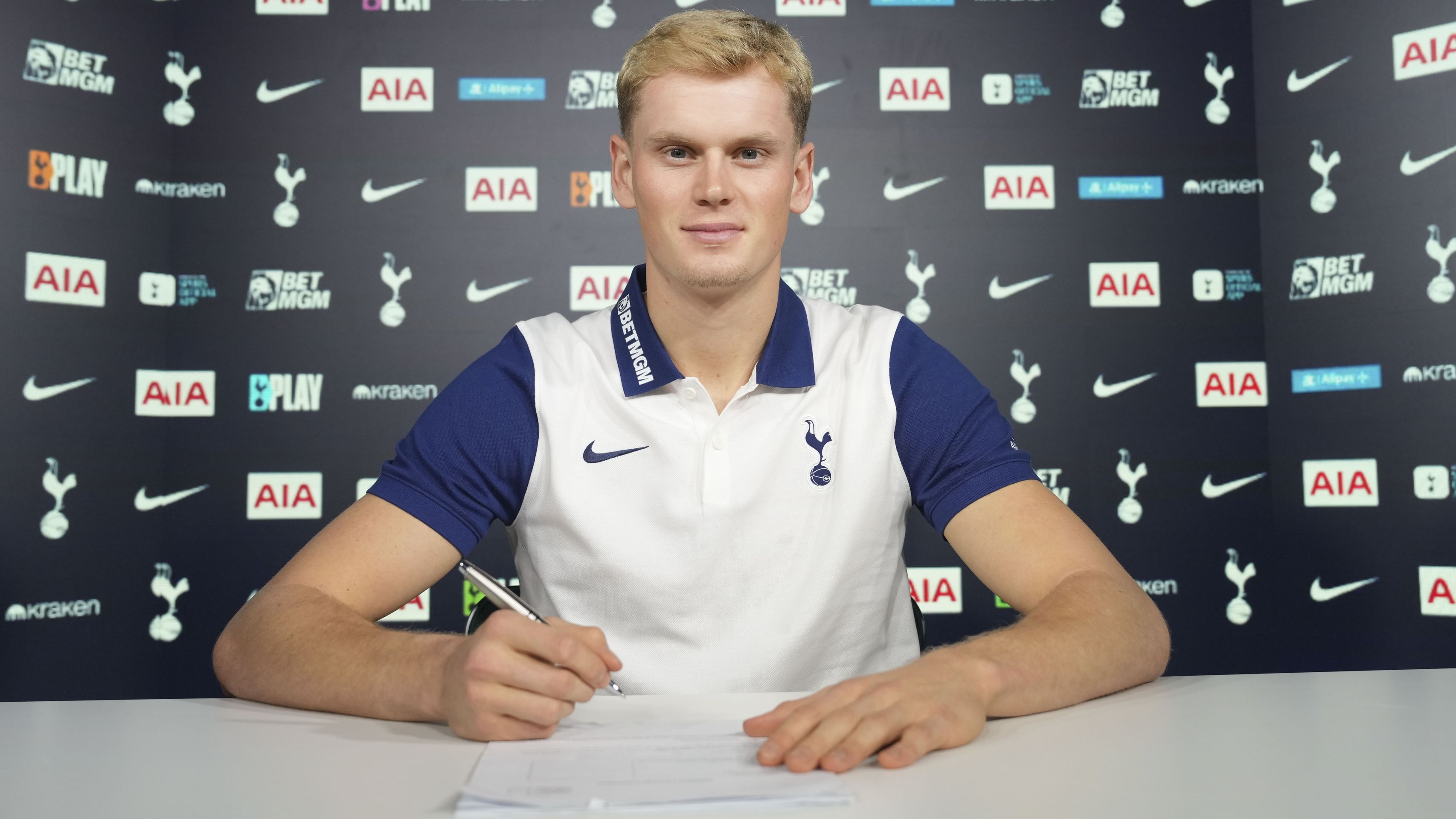 Antonín Kinský v Tottenhamu - Antonín Kinský v Tottenhamu (4/7)