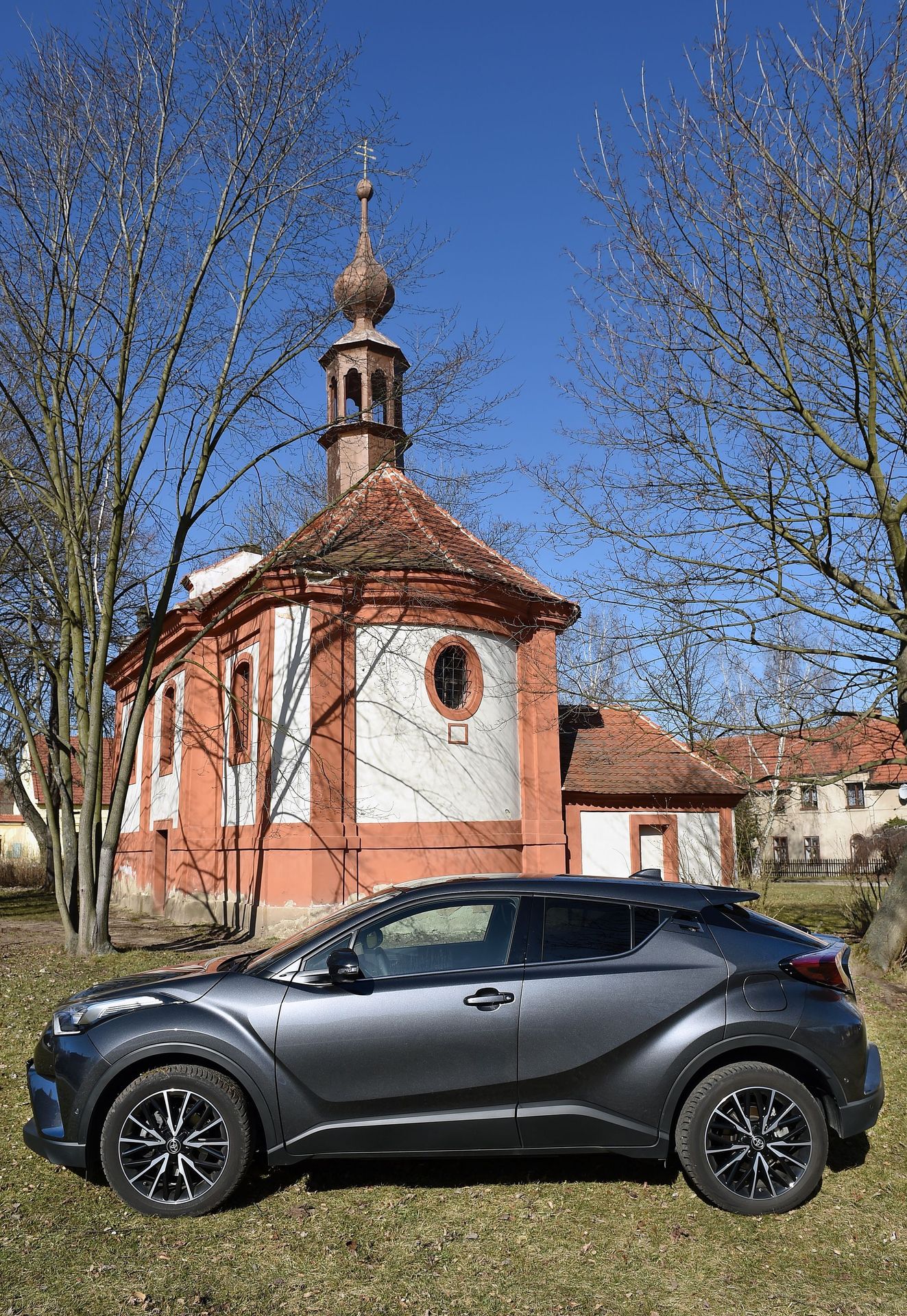 Toyota C-HR - 2 - GALERIE: Toyota C-HR (5/12)