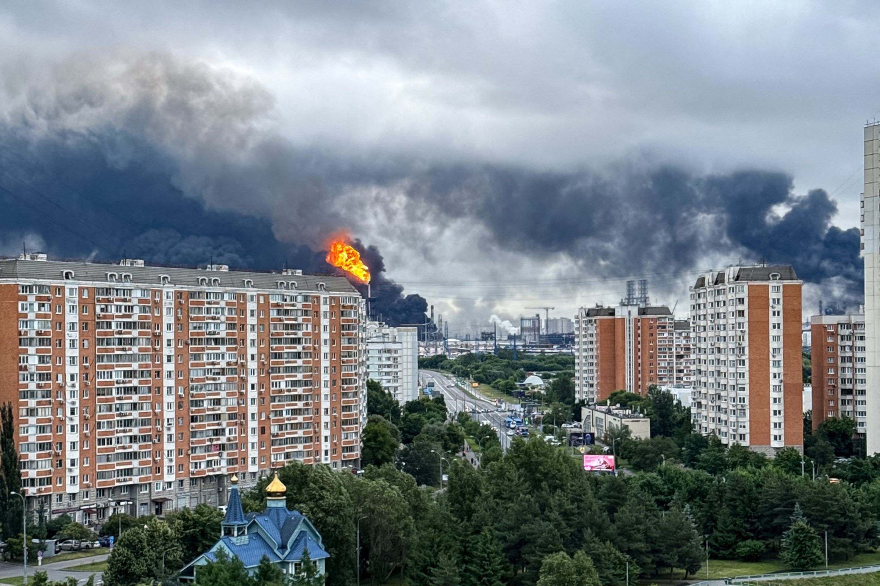 Kouř nad Moskvou - Kouř nad Moskvou (1/3)