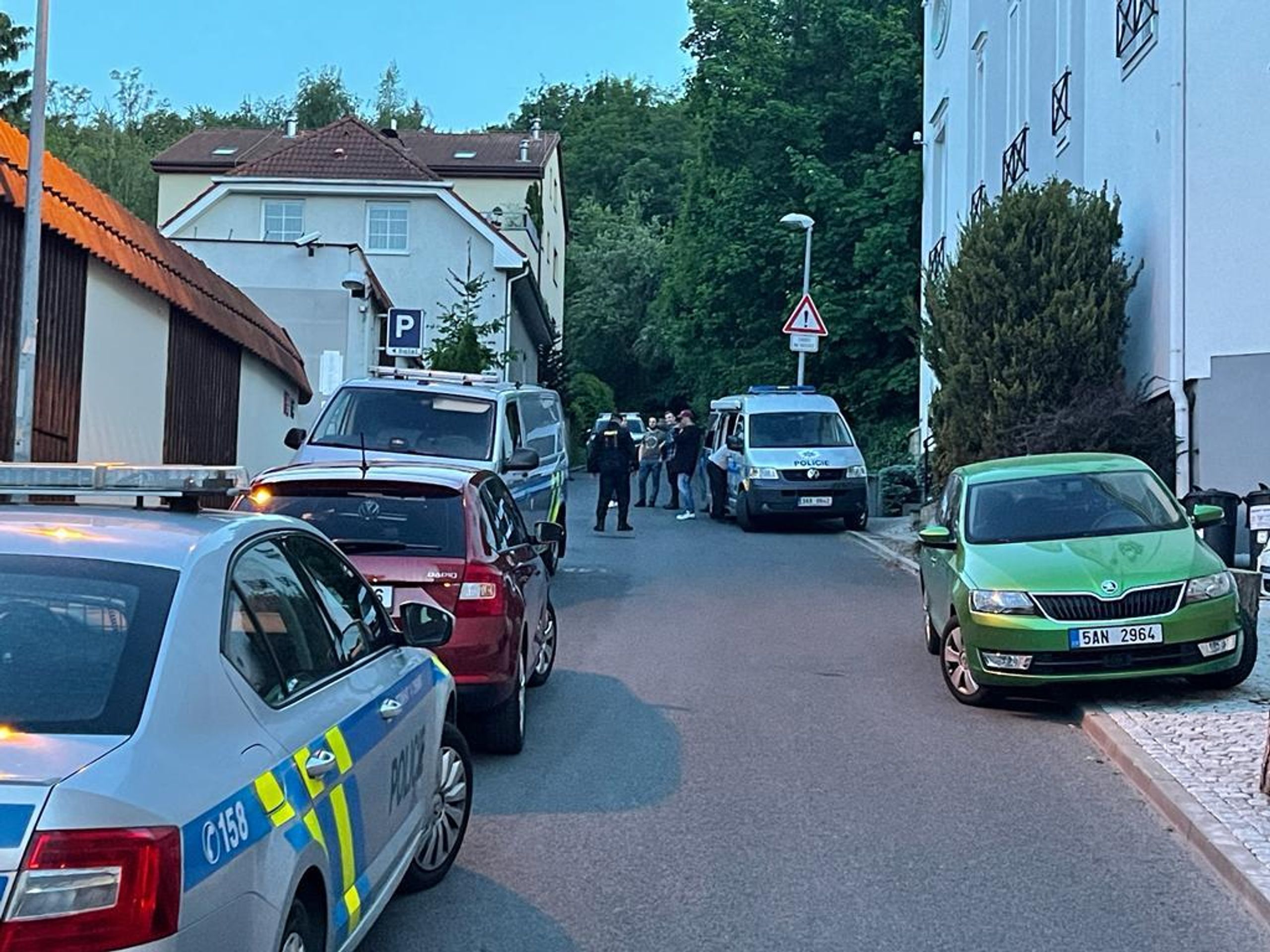  Policie v Praze vyšetřuje smrt miminka. Našli ho v igelitovém pytli (1) - Nález miminka v igelitovém pytli v Praze 5 (4/5)