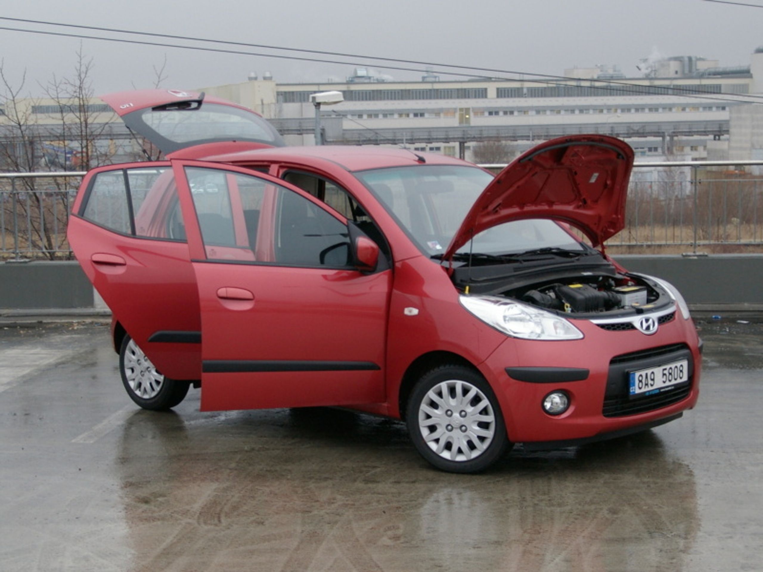Hyundai i10 - GALERIE Hyundai i10 (1/8)