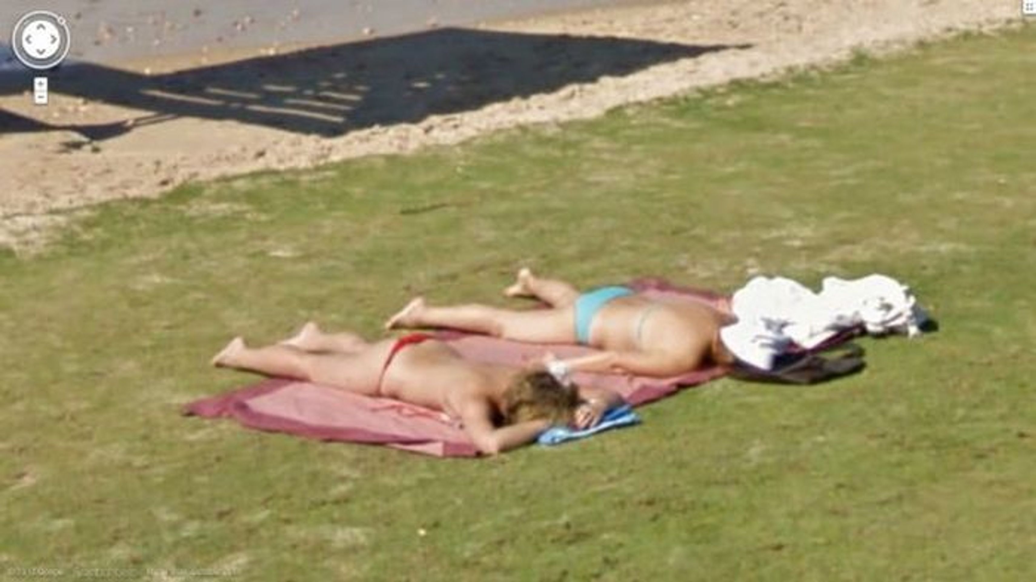 Holky z Google street view - 8 - GALERIE: Holky z Google Street View (8/27)