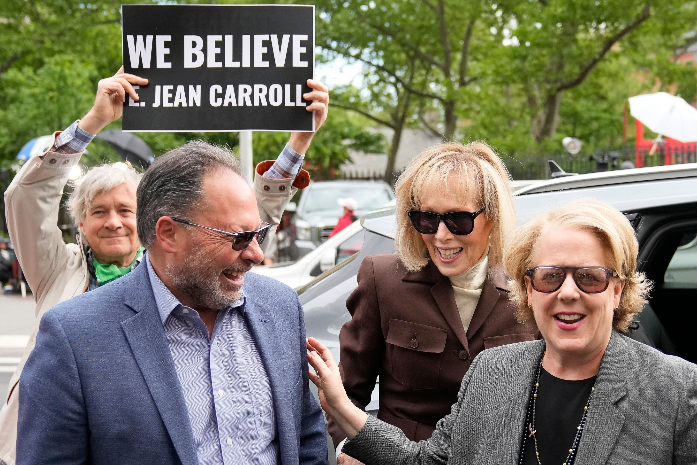 E. Jean Carrollová - Soud bývalého prezidenta Donalda Trumpa (1/5)