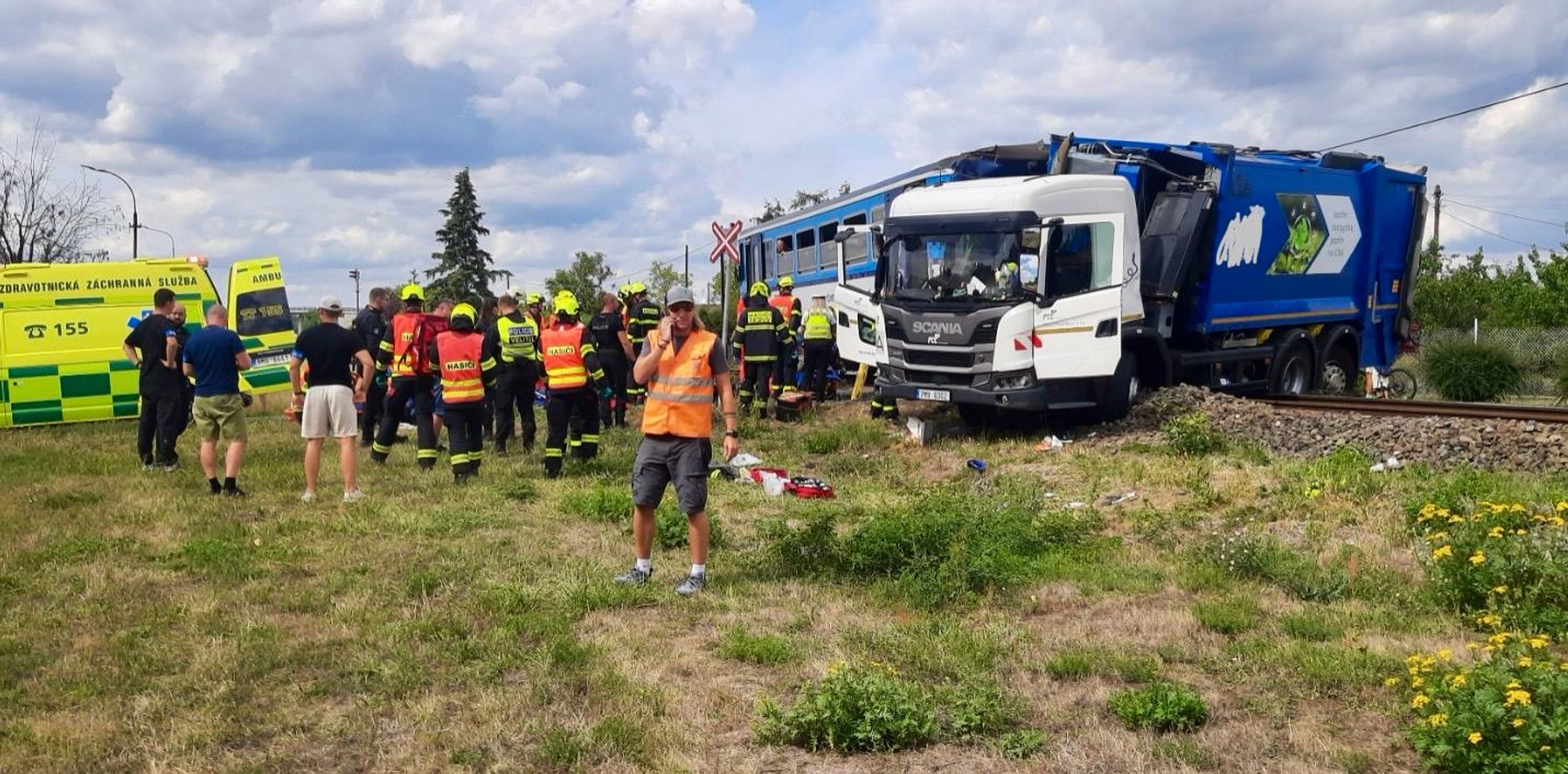 Srážka vlaku s nákladním vozidlem v Prostějově - Srážka vlaku s nákladním vozidlem v Prostějově (5/5)