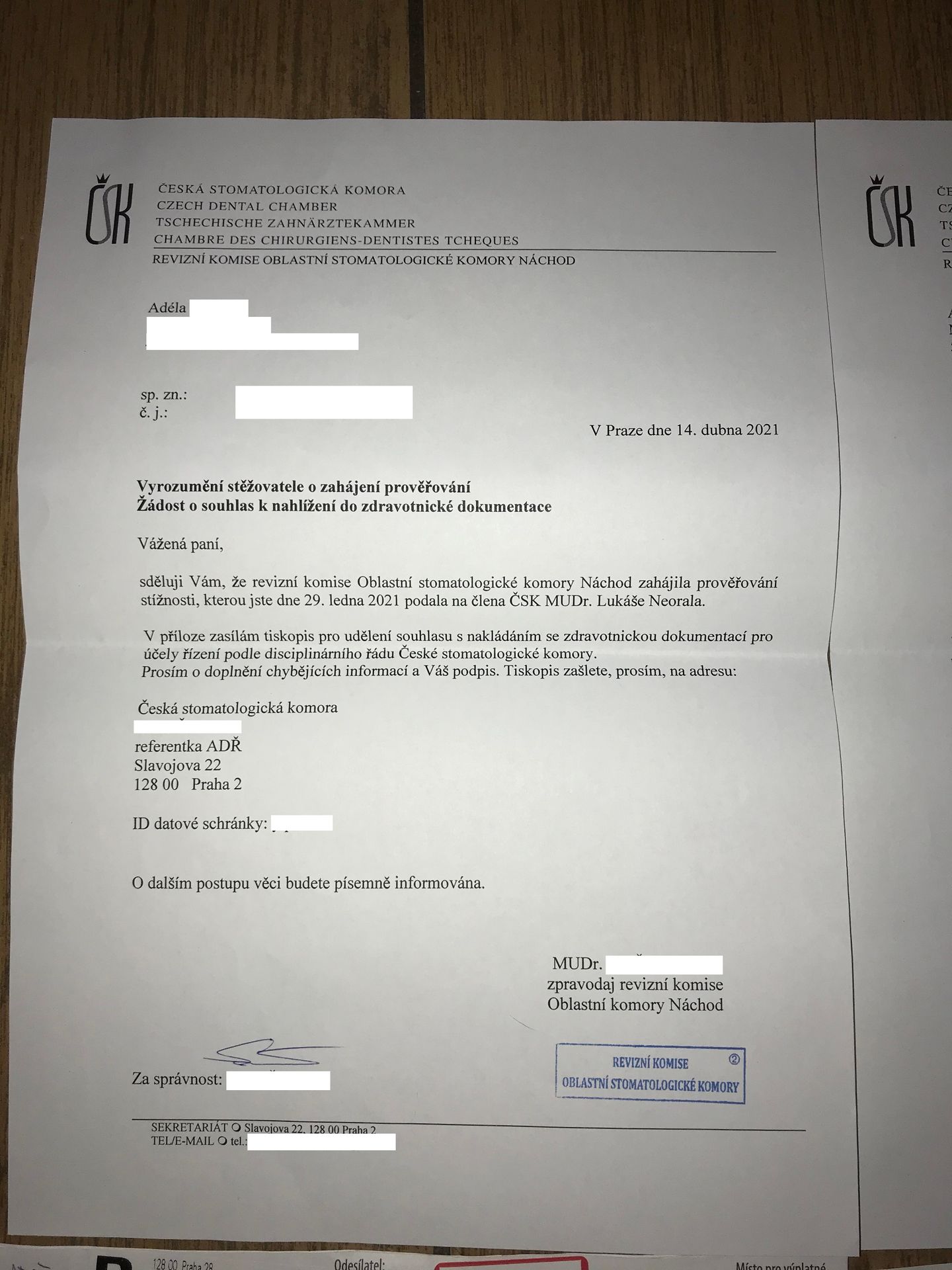 Problémy po zubní operaci - 4 - GALERIE: Paní Vávrová přišla při zákroku o kosti (3/8)