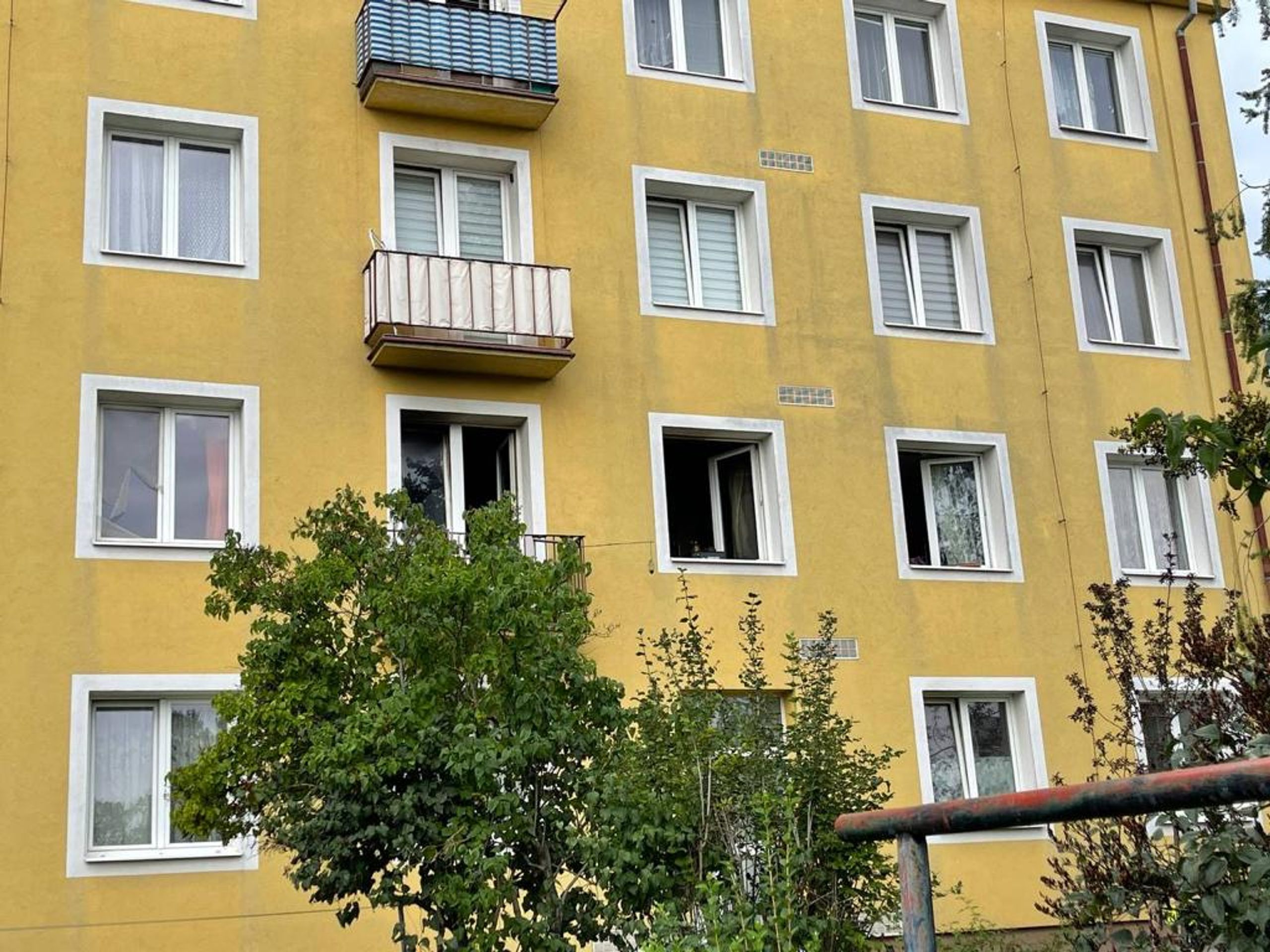 Požár (2) - Požár na Praze 10 (2/5)