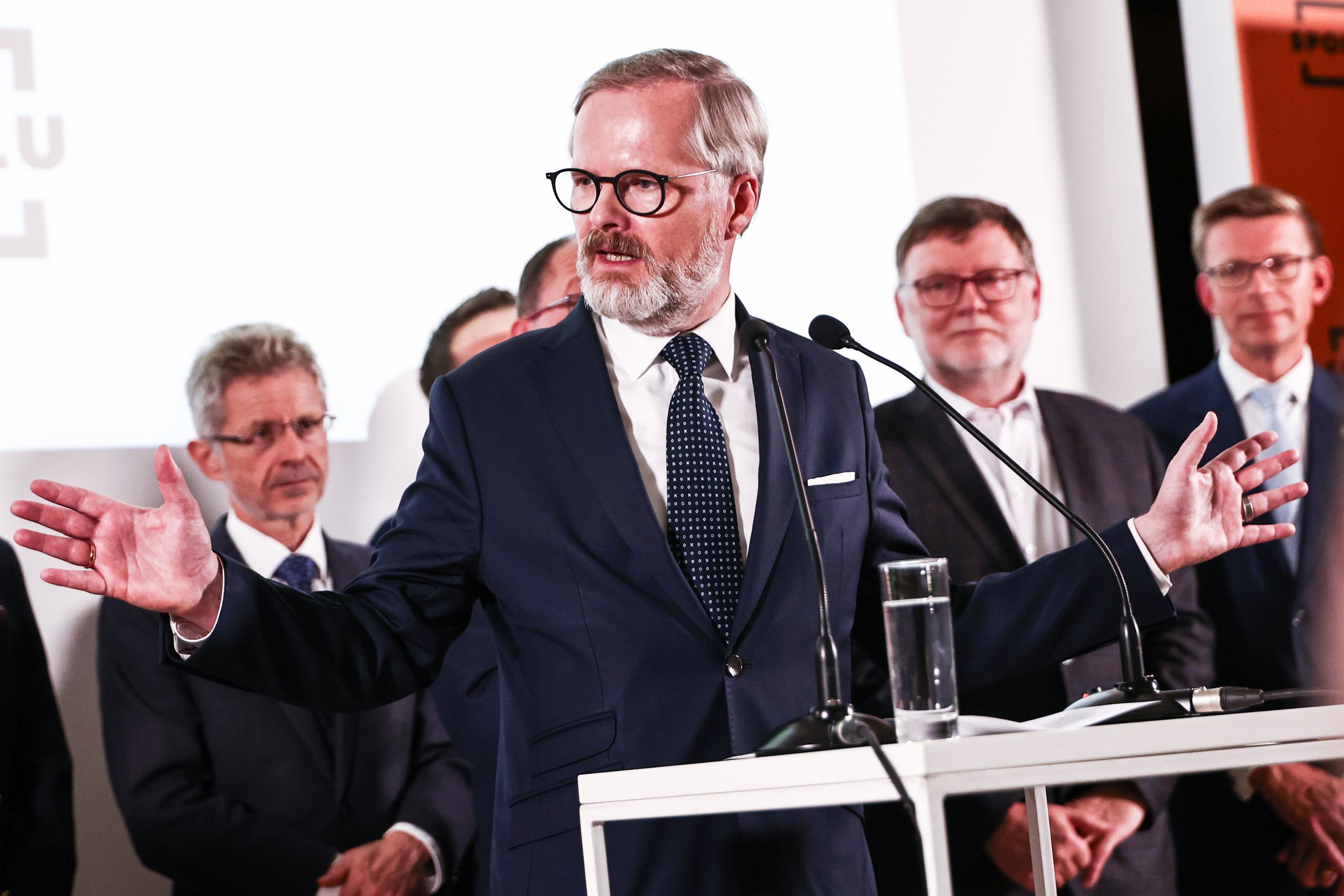 Petr Fiala ve štábu SPOLU - Petr Fiala ve štábu SPOLU (4/5)