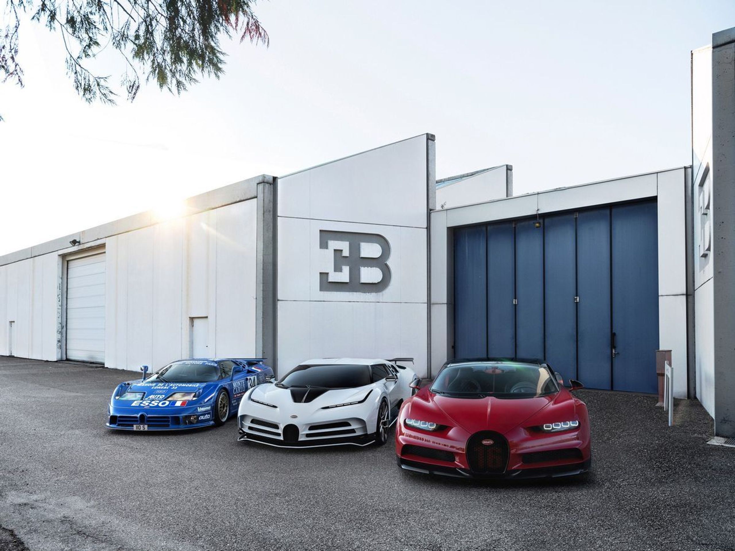 Bugatti Centodieci - 59 - Fotogalerie: Úžasné Bugatti Centodieci (22/23)