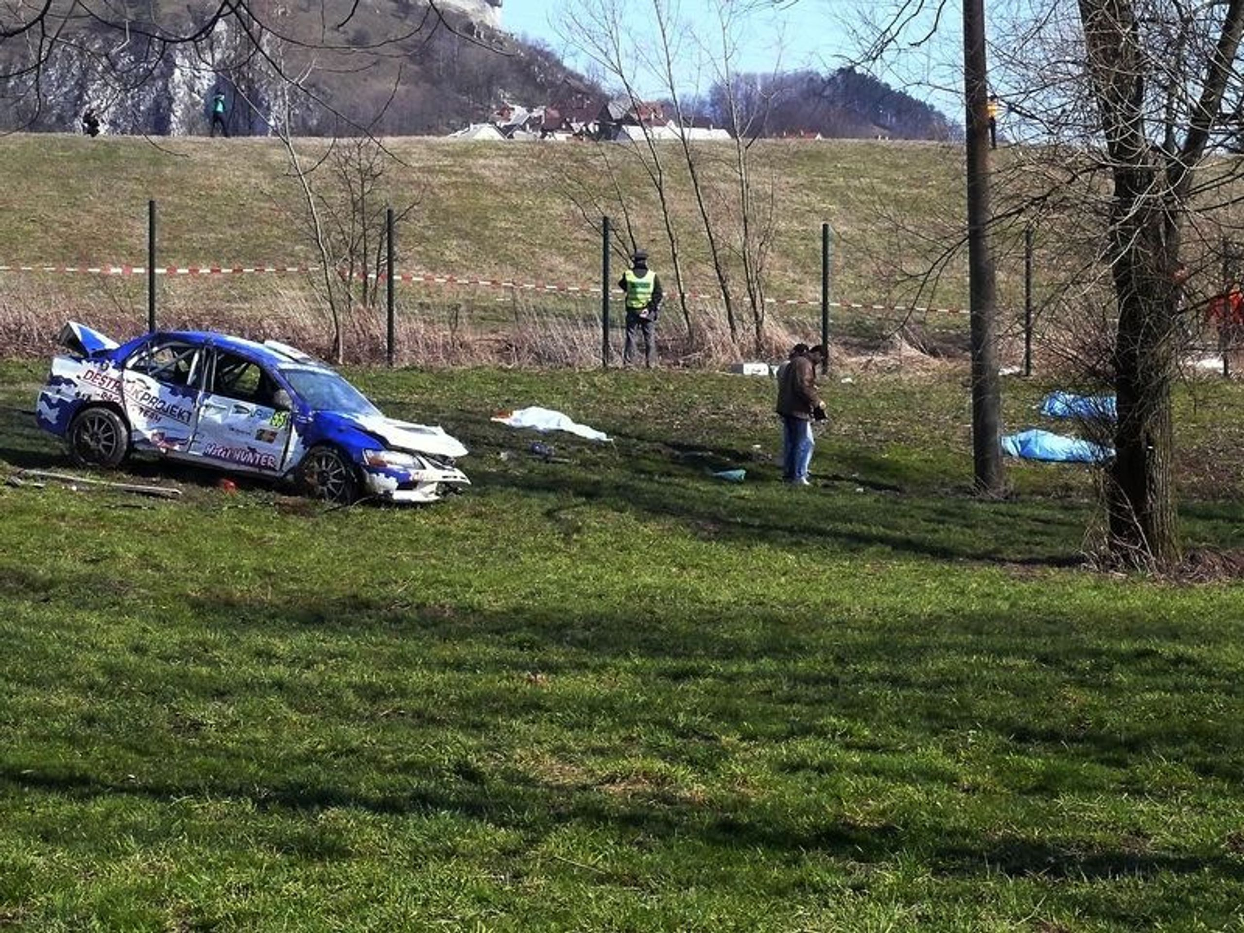 Nehoda při Valašské rallye - Fotogalerie - Nehoda při Valašské rallye (6/6)