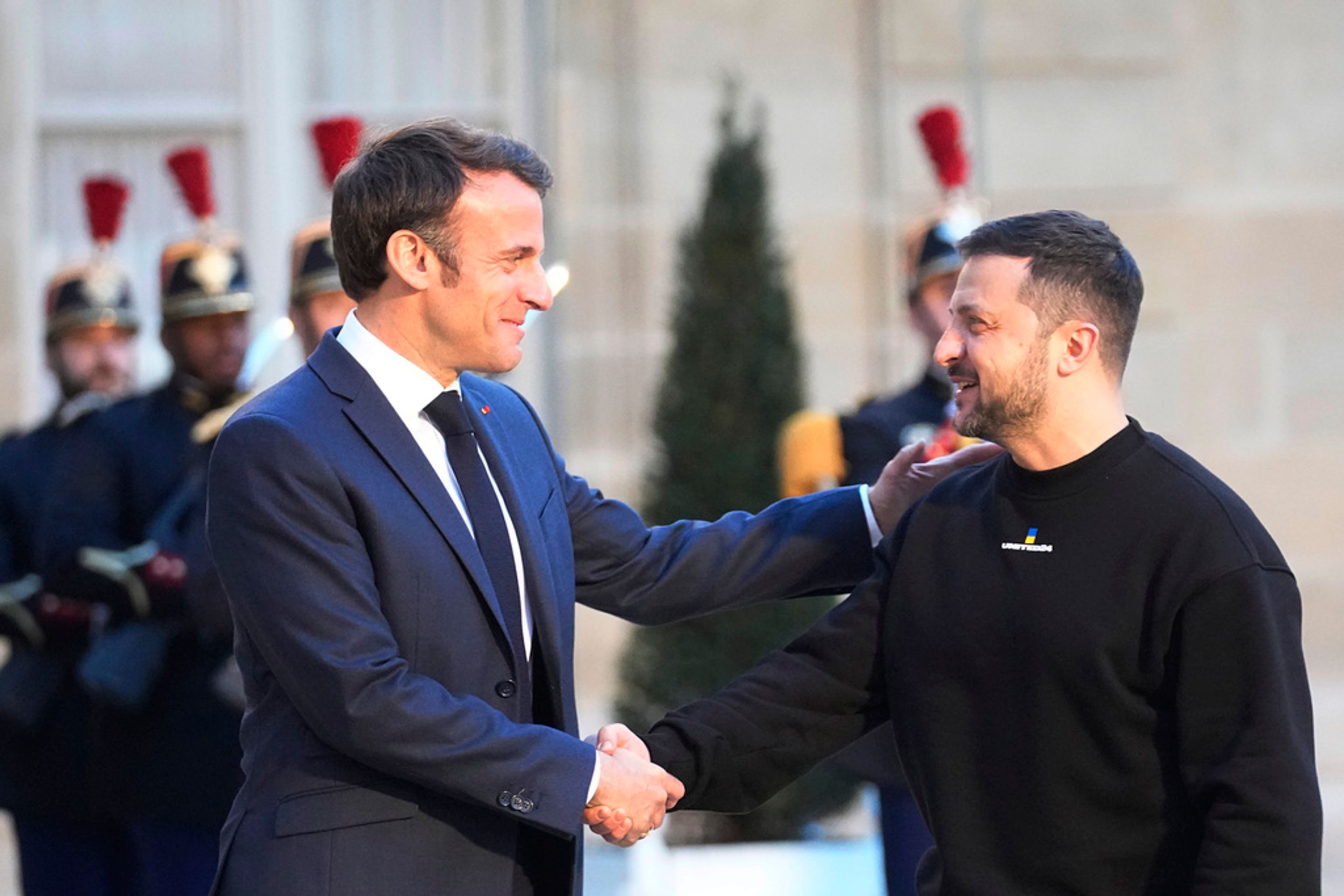Volodymyr Zelenskyj, Emmanuel Macron, 14. května 2023 - Volodymyr Zelenskyj navštívil Evropu (4/5)