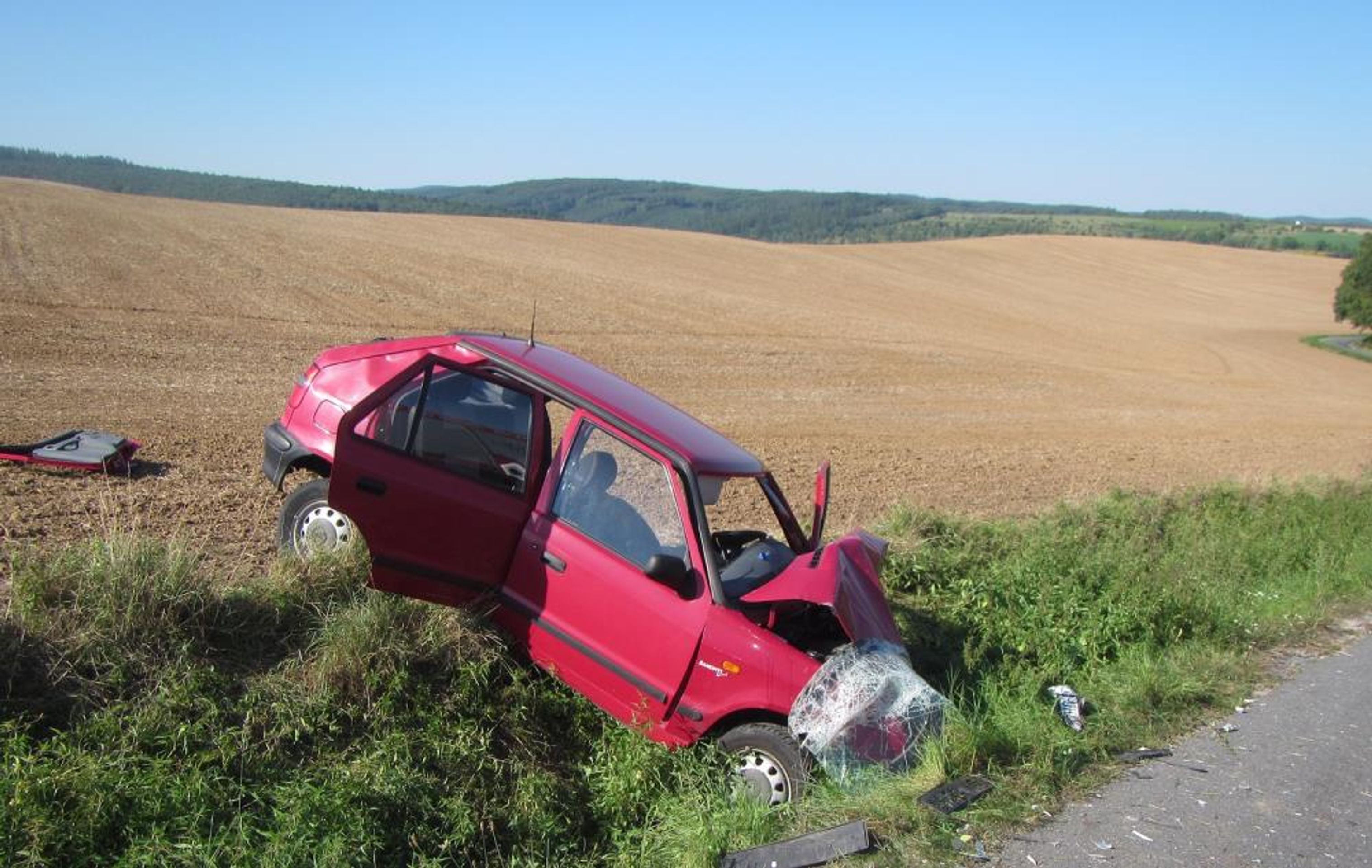 Čelní střet na Uherskohradišťsku - GALERIE: Čelní střet na Uherskohradišťsku (2/3)