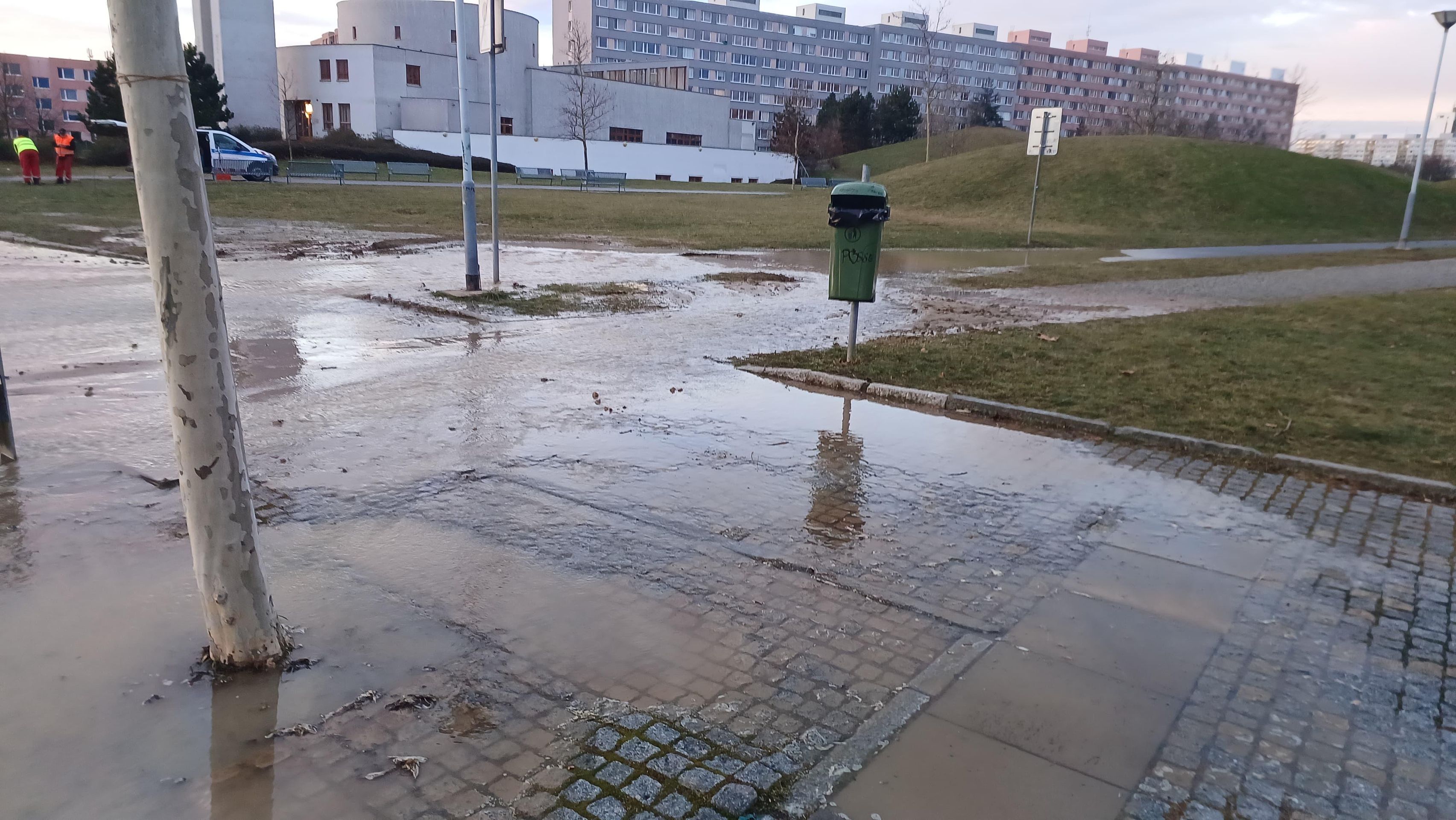 Zaplavená ulice U Modré školy - Zaplavená ulice U Modré školy (5/10)