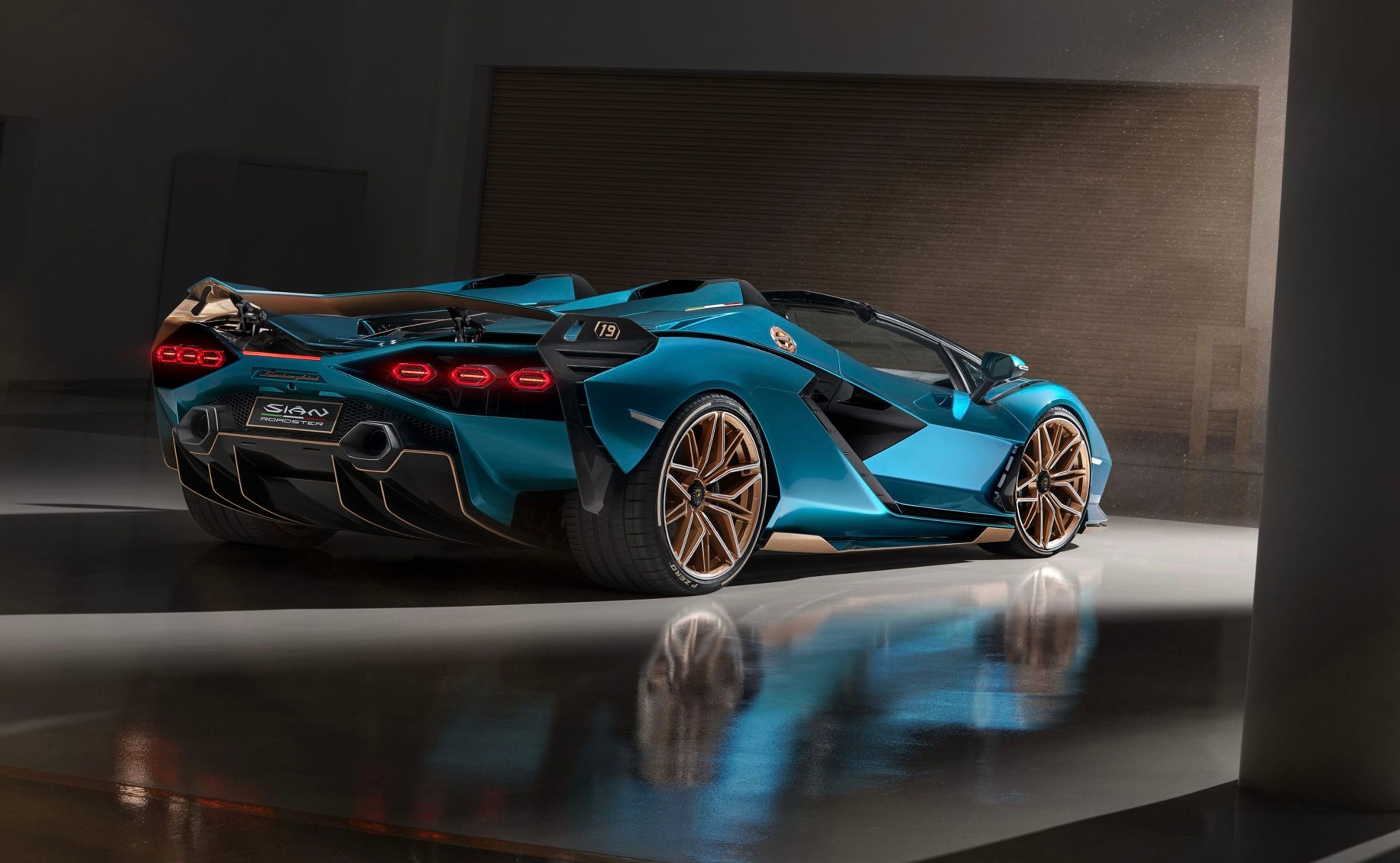 Hybridní hypersport Lamborghini Sián - 18 - Fotogalerie: Úžasný hybridní roadster Lamborghini Sián (16/16)