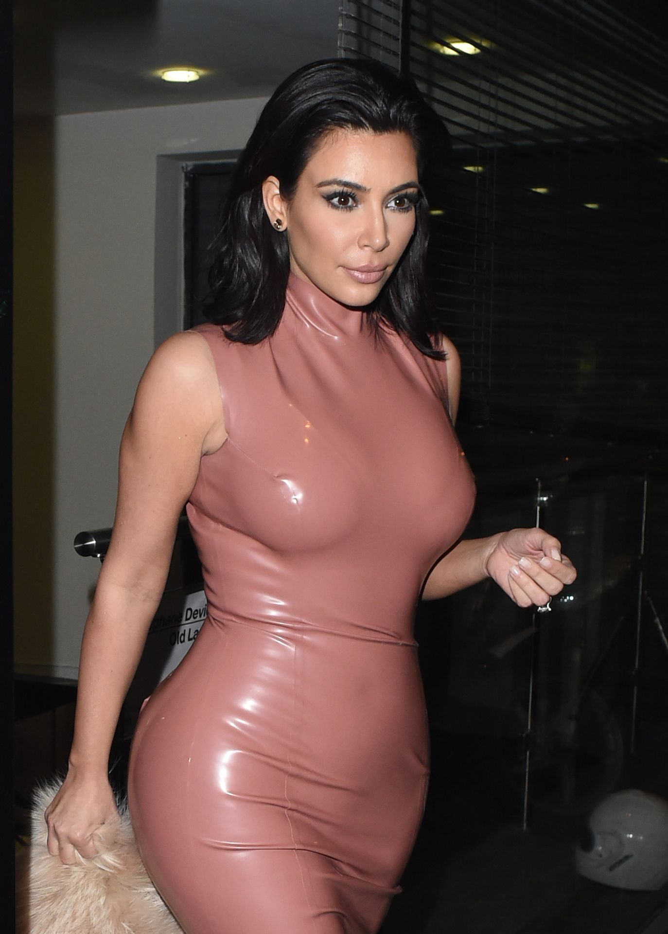 Kim Kardashian - Latex - GALERIE: Kim Kardashianová (10/10)