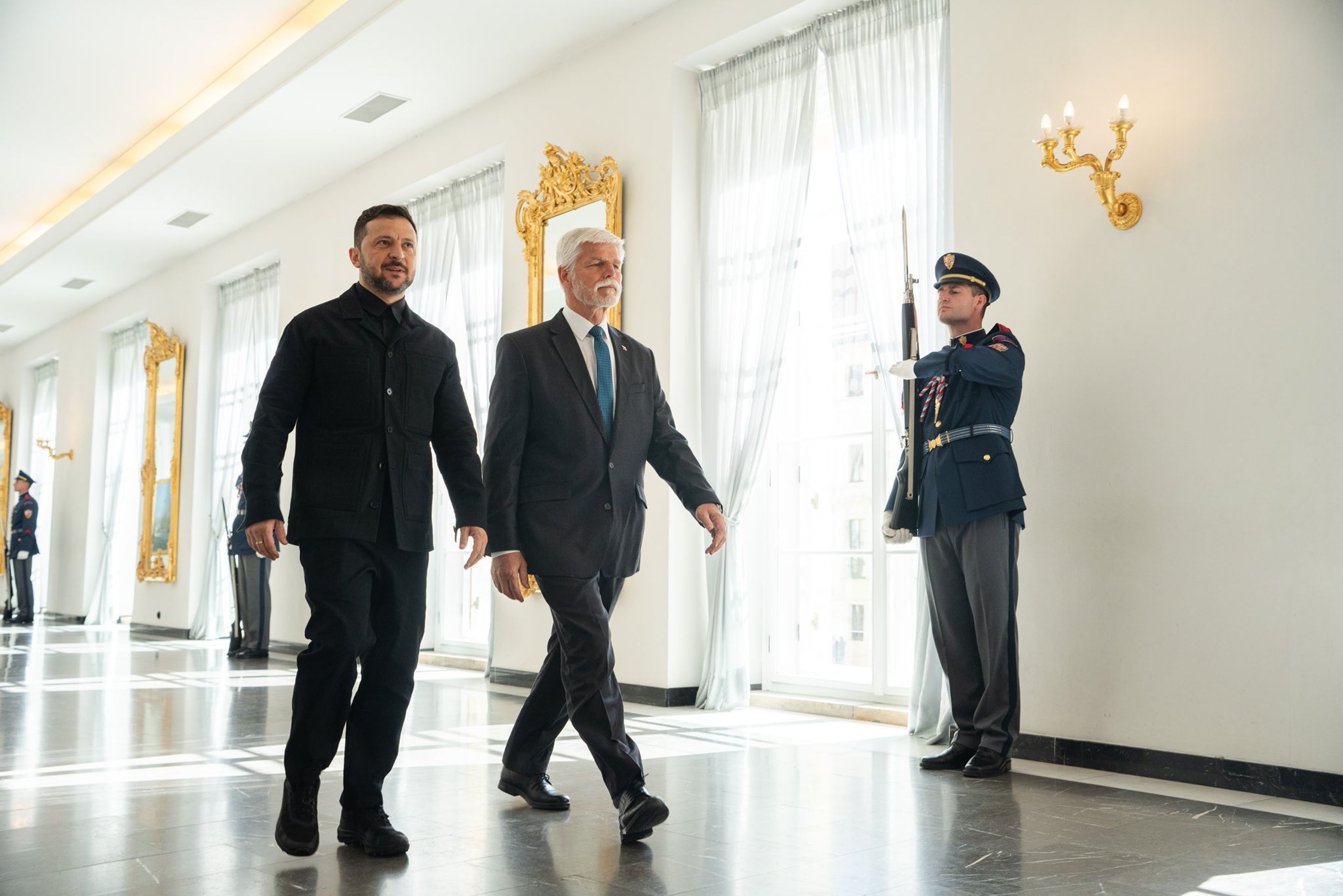 Volodymyr Zelenskyj v Praze, 4. 5. 2025 prezidentpavel (1) - Volodymyr Zelenskyj v Praze, 2025 (15/19)