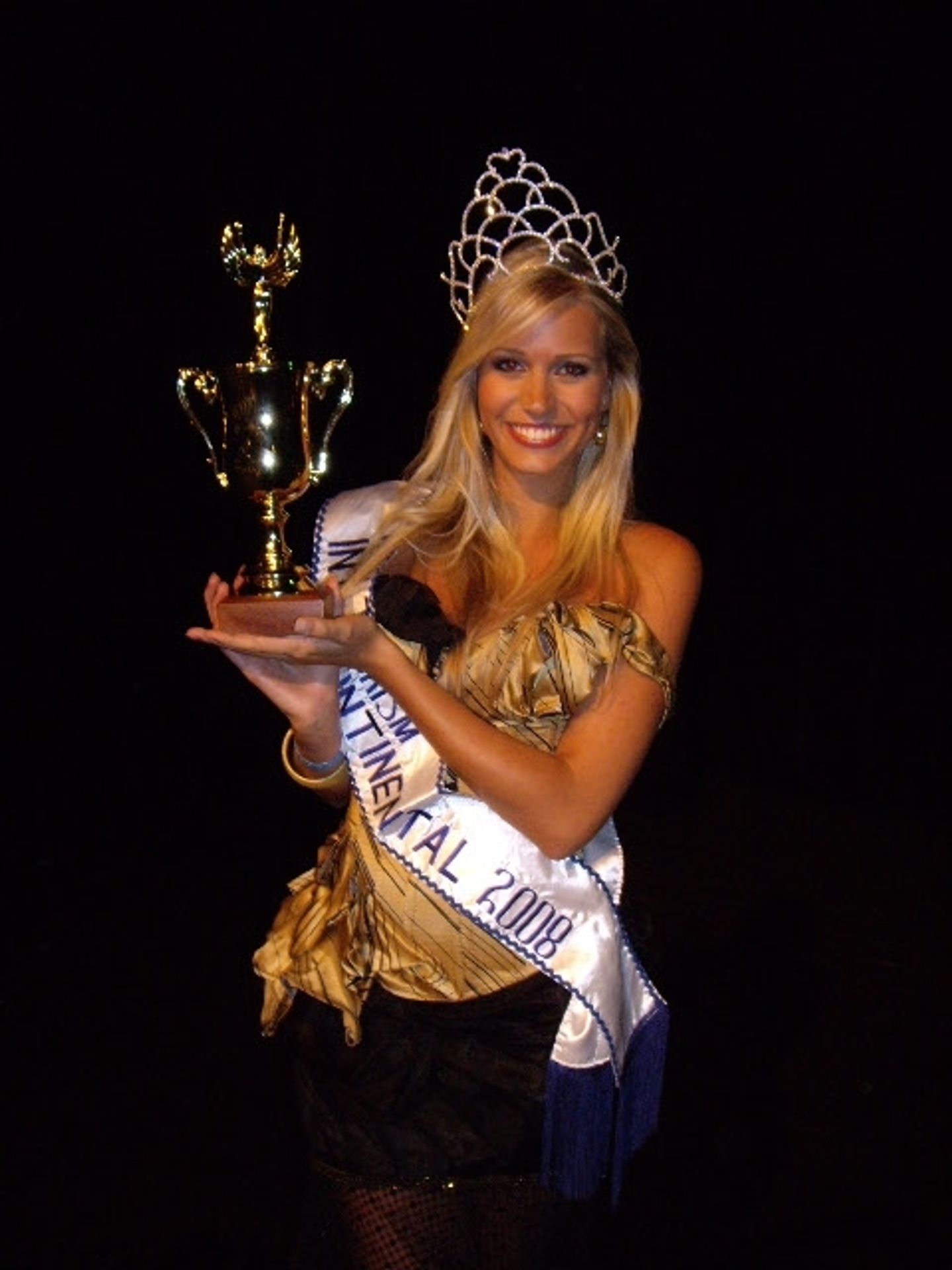 Miss Tourism International Kristýna Lebedová - FOTOGALERIE - Miss Tourism International Kristýna Lebedová (2/5)