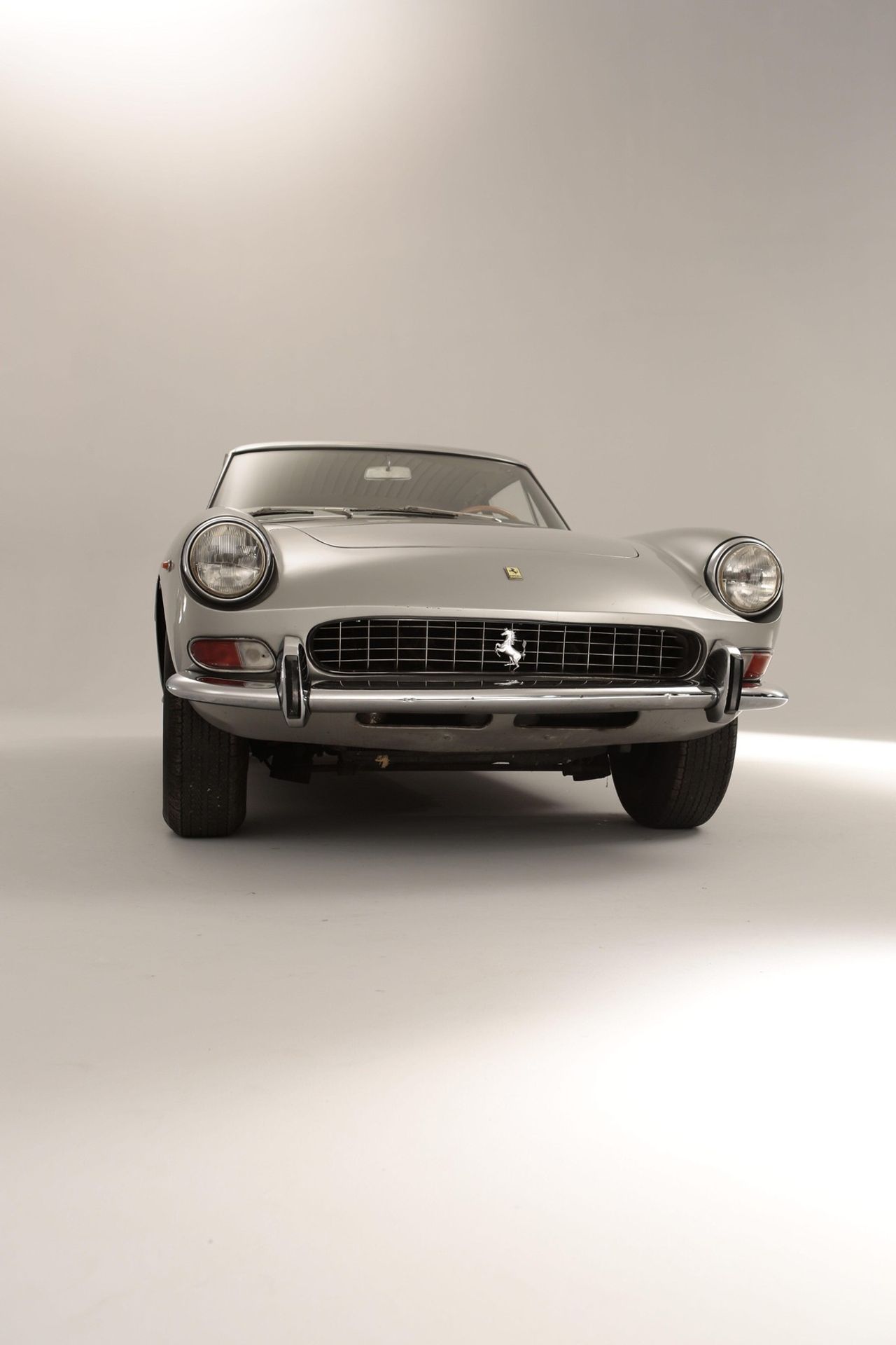 Ferrari 330 GT 2+2 Coupe - Ferrari 330 GT 2+2 Coupe (2/4)