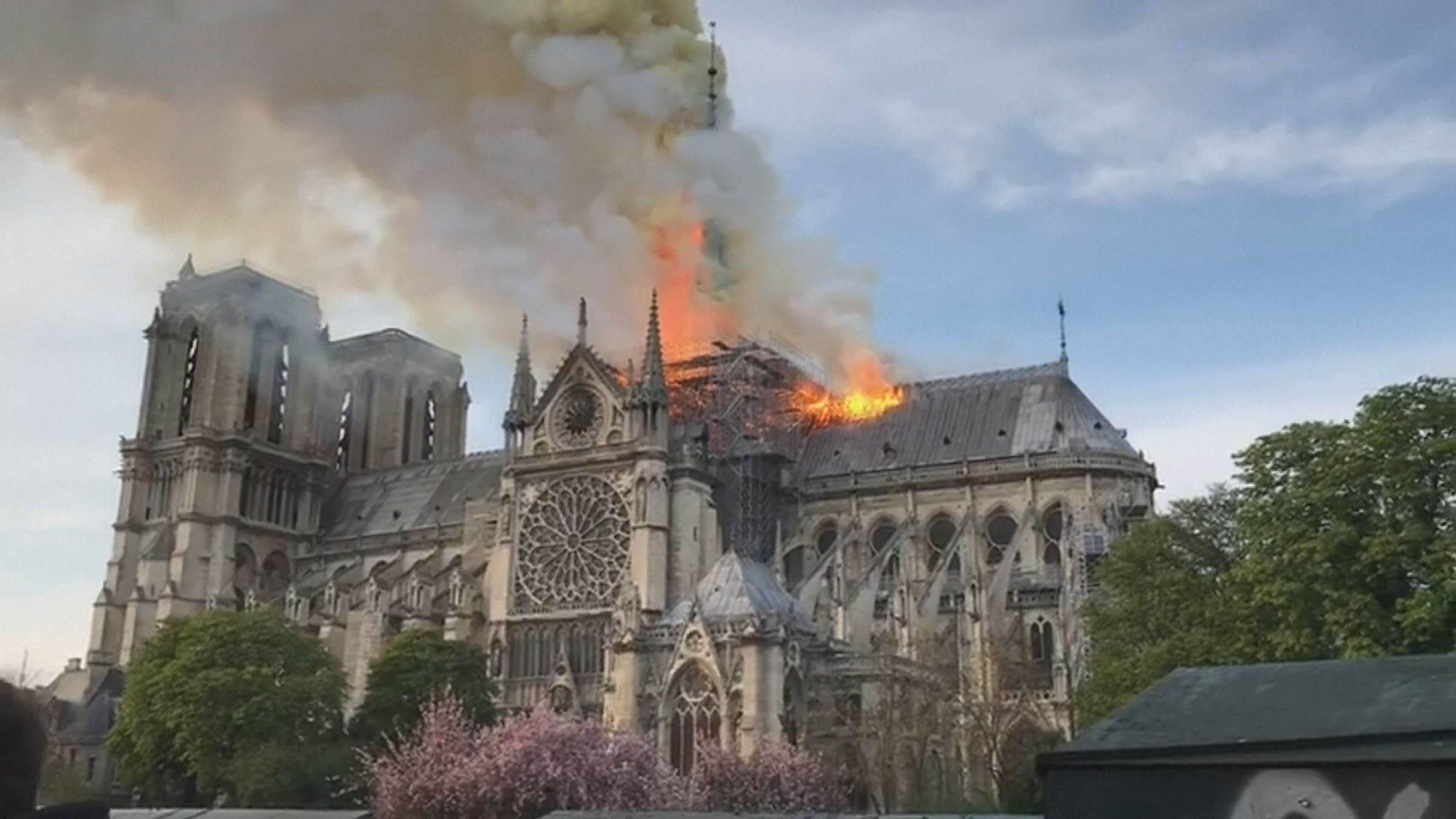 Slavnou katedrálu Notre-Dame v Paříži zachvátil požár - GALERIE: Katedrála Notre-Dame (5/13)