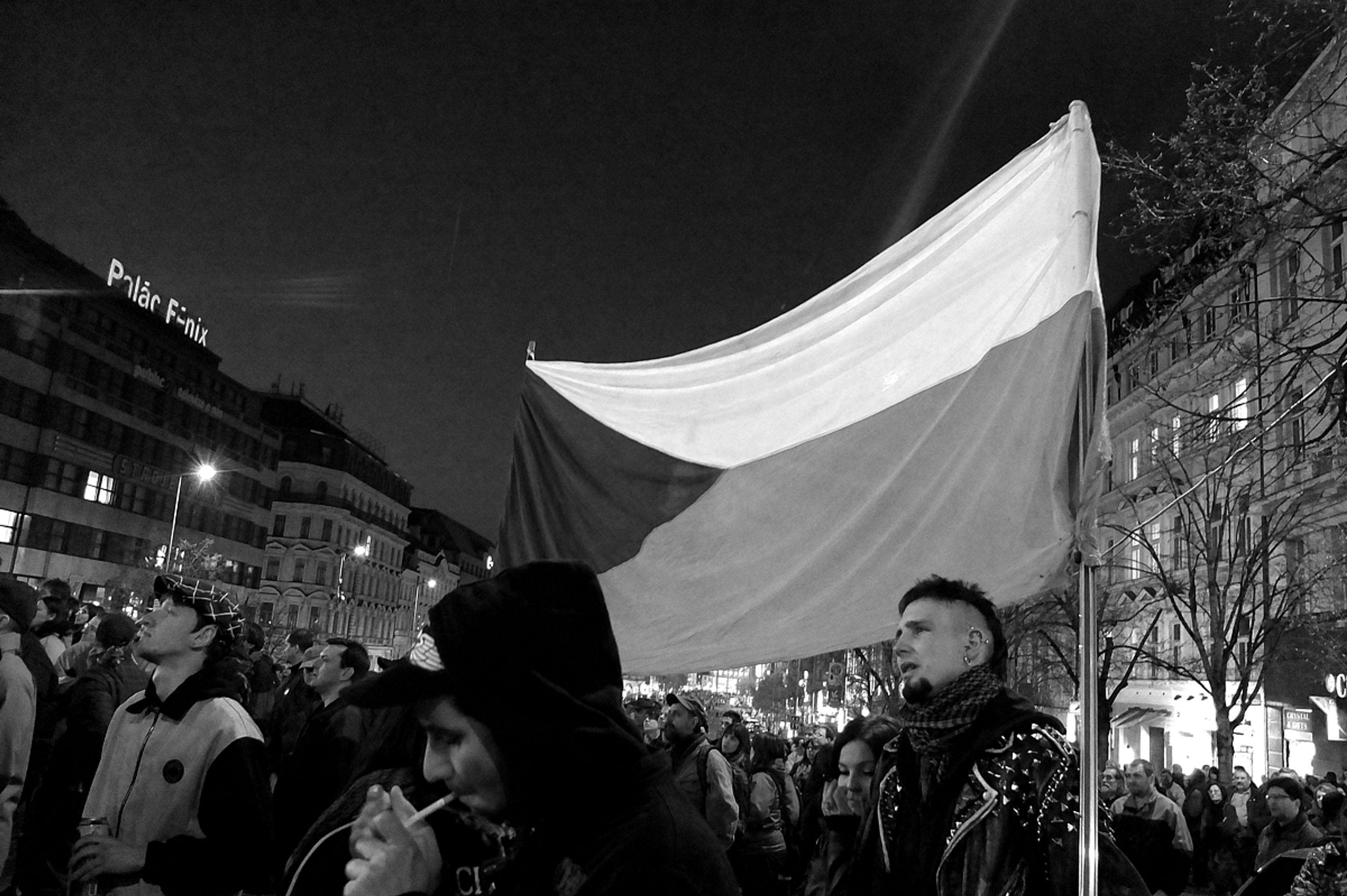 Demonstrace proti vládě - 7 - Demonstrace proti vládě (7/17)
