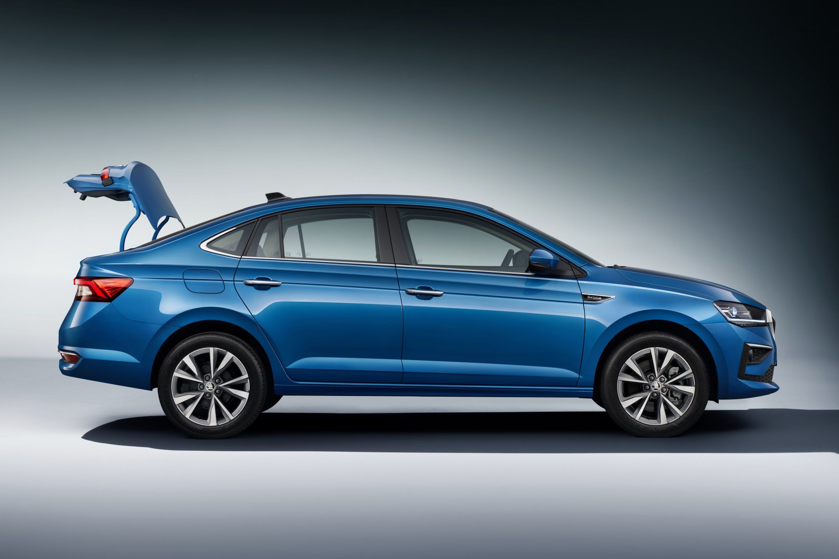 Sedan Škoda Slavia - Elegantní sedan Škoda Slavia pro indický trh (5/14)