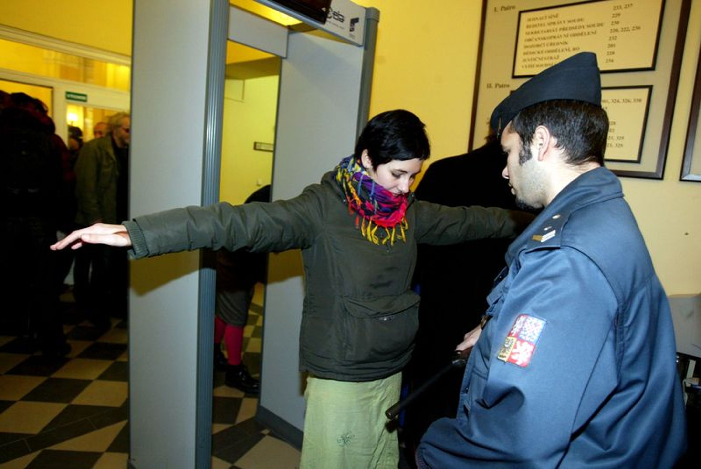 Squateři u soudu kvůli obsazení domu na Albertově-2 - GALERIE: Soud se squatery, kteří obsadili dům na Albertově (5/6)