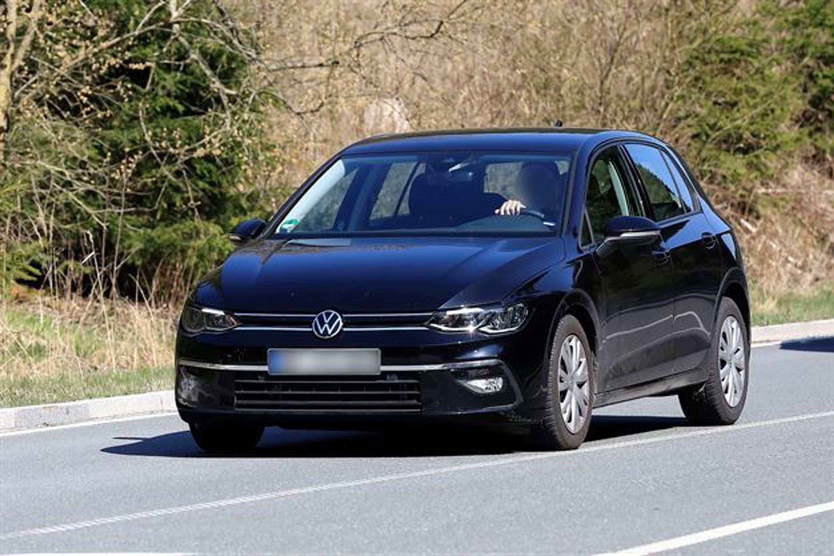 Volkswagen Golf osmé generace - 13 - Fotogalerie: Jak bude vypadat osmá generace Golfu? (2/7)