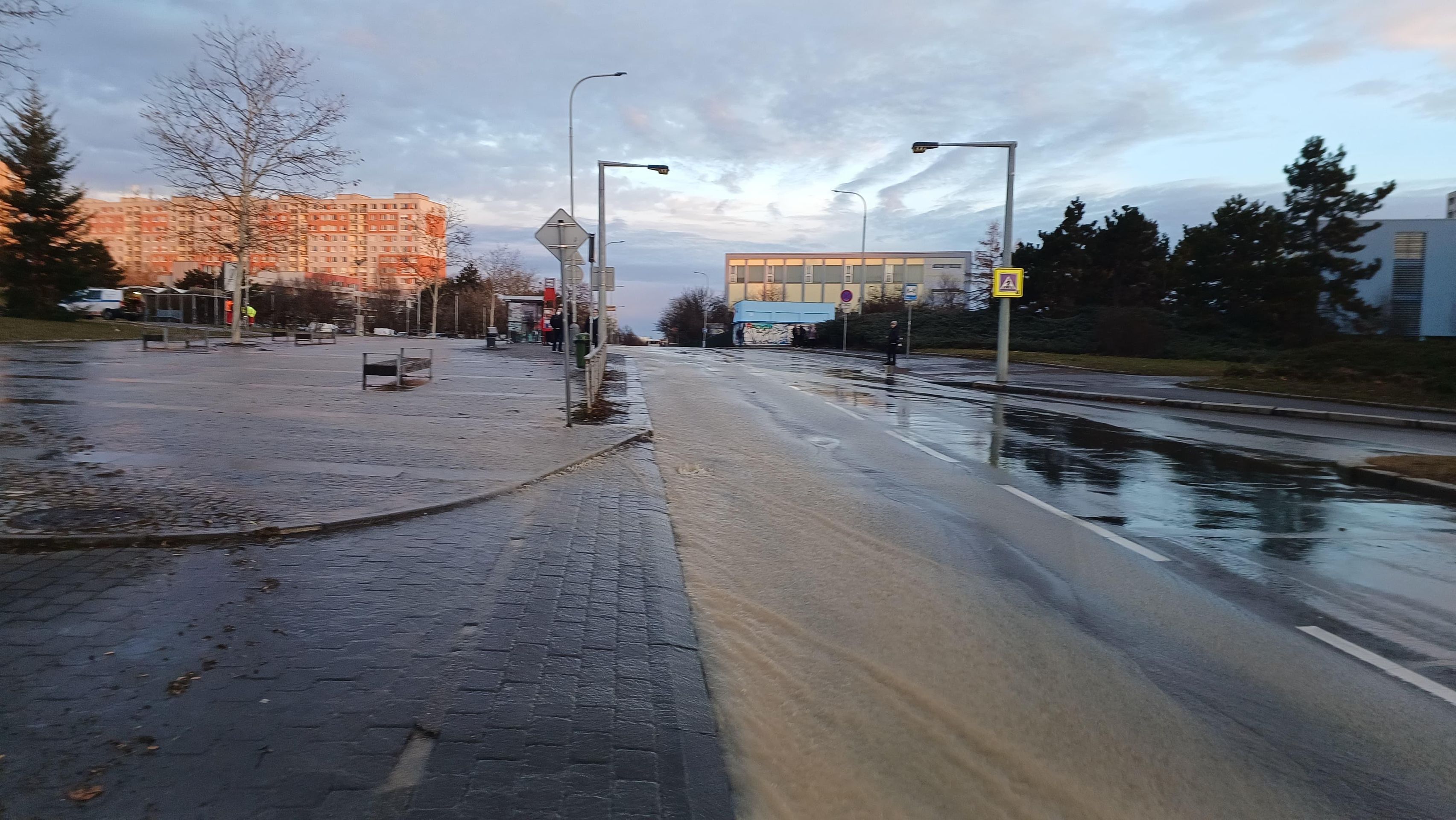 Zaplavená ulice U Modré školy - Zaplavená ulice U Modré školy (6/10)
