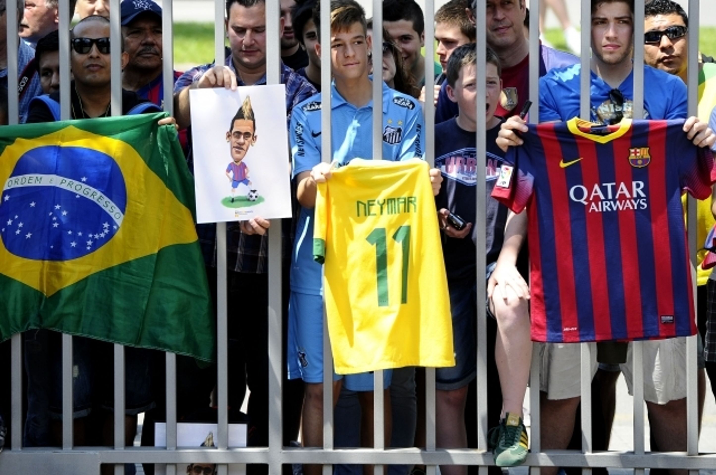 Neymar dorazil do Barcelony - 10 - GALERIE: Neymar dorazil do Barcelony (1/15)