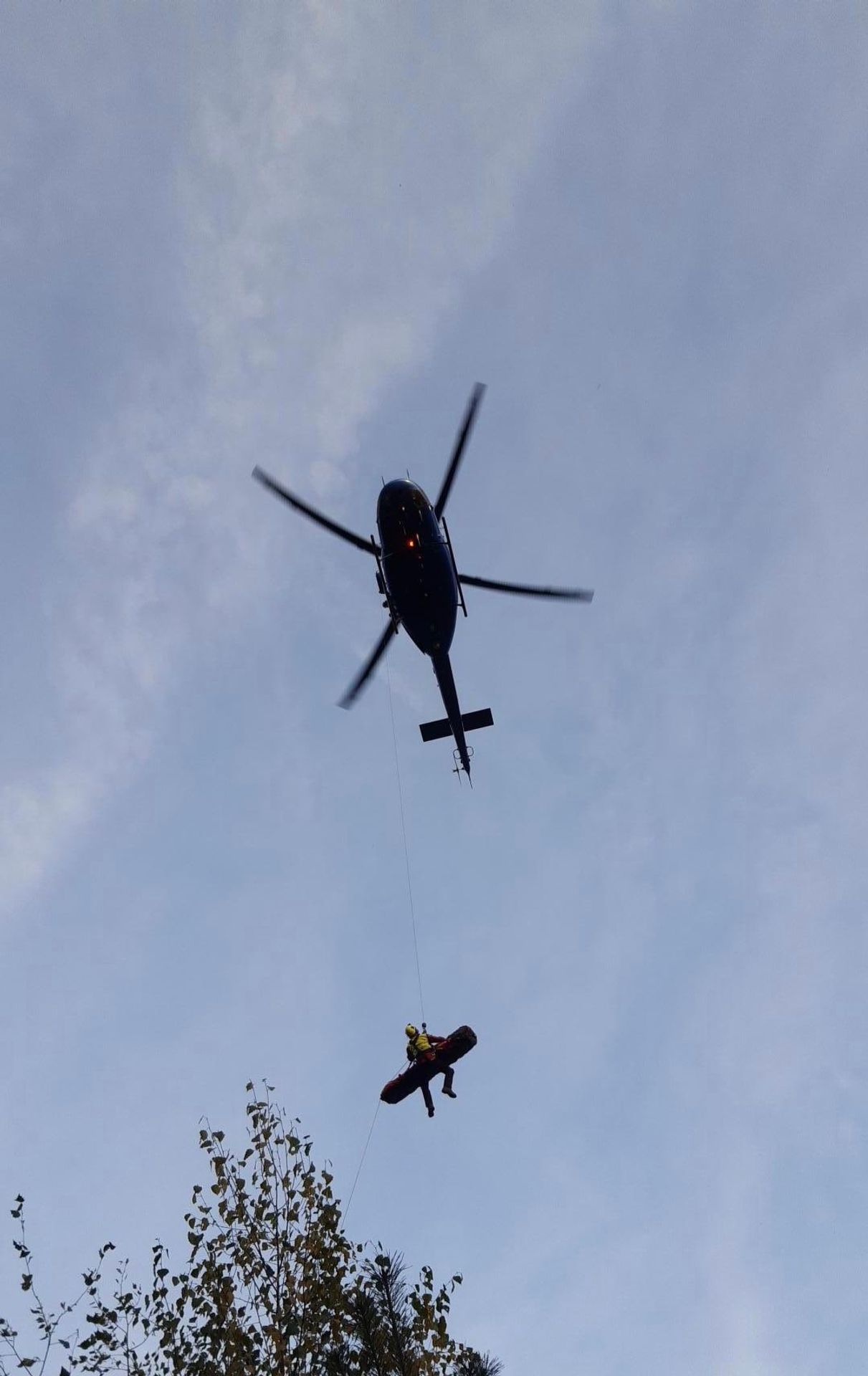 Záchrana zraněného turisty v Českém ráji - Záchrana zraněného turisty v Českém ráji (2/4)