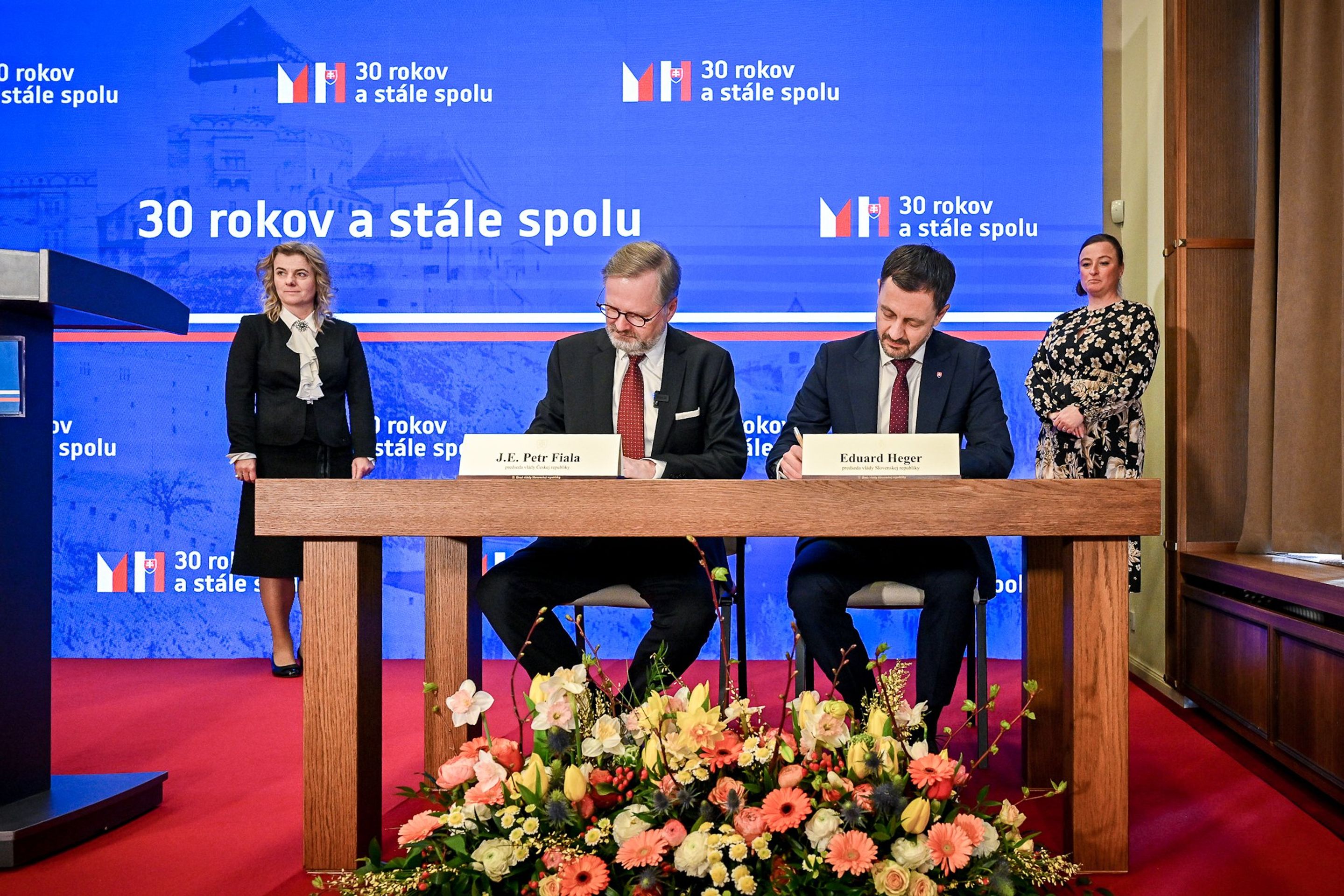 Petr Fiala Eduard Heger (1) - Jednání české a slovenské vlády (4/7)