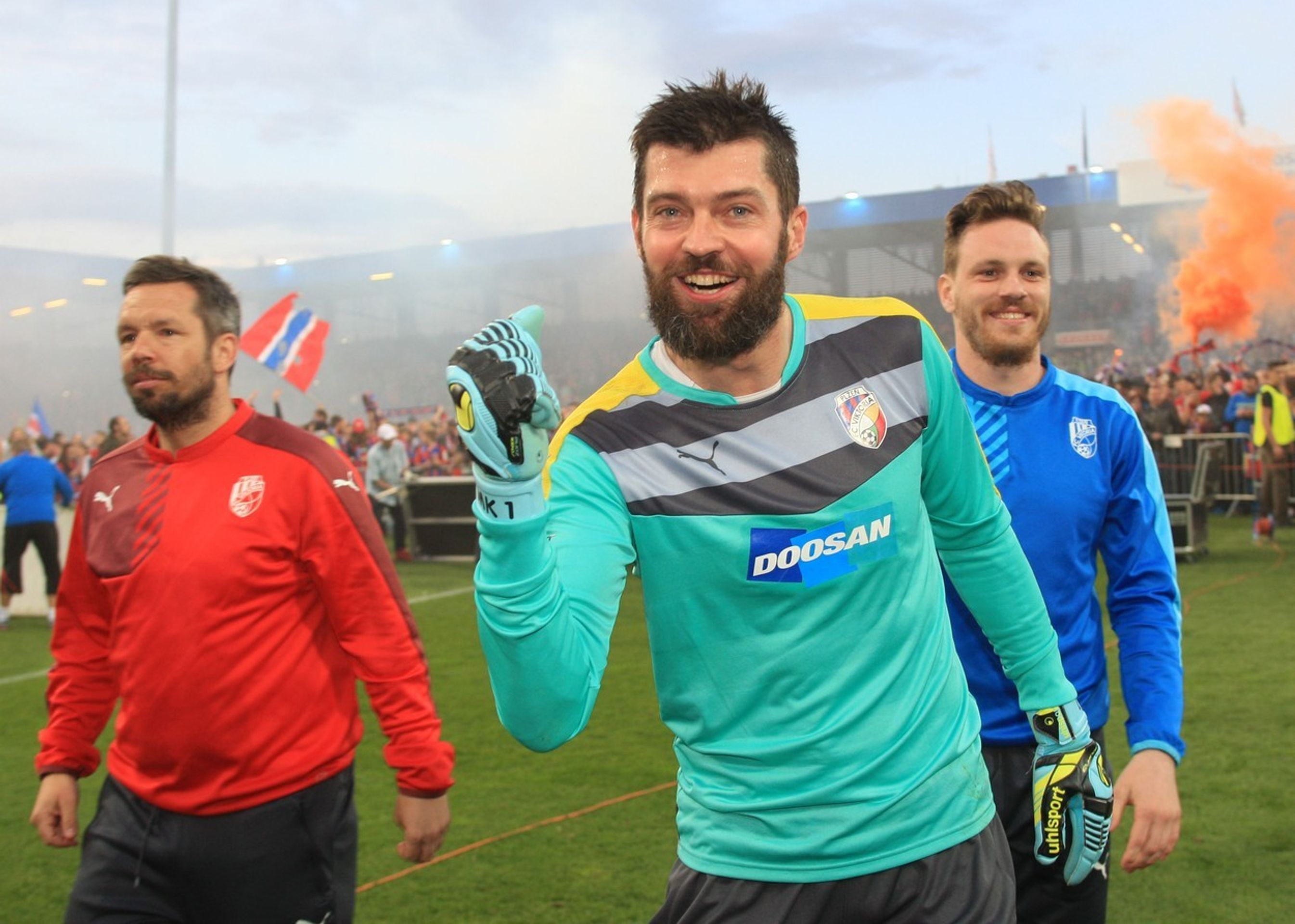 Plzeň slaví obhajobu ligového titulu - 3 - GALERIE: Plzeň slaví obhajobu ligového titulu (13/15)