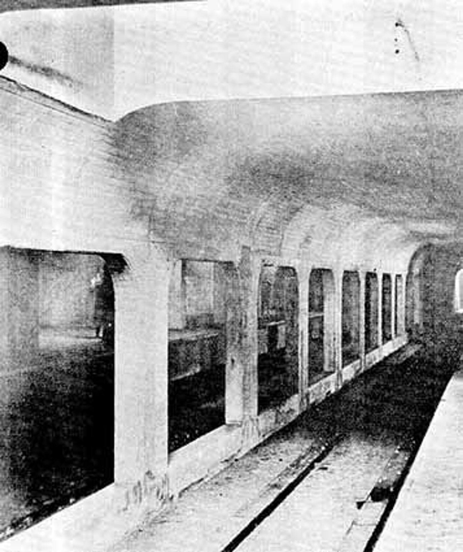 Opuštěné metro - 5 - GALERIE: Opuštěné metro (5/20)