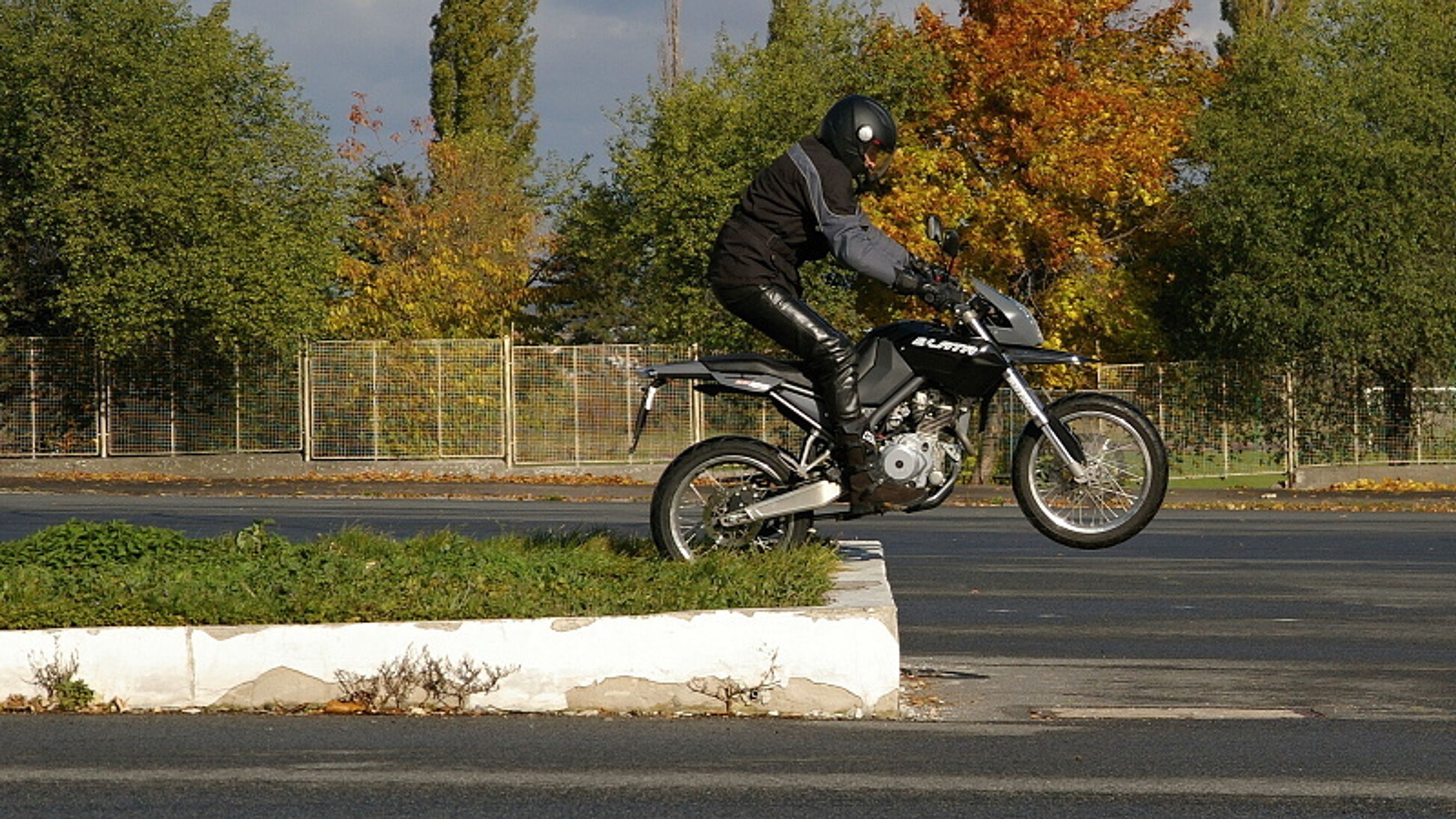 Blata 125 - 8 - GALERIE Blata Motard 125 BXM (1/11)
