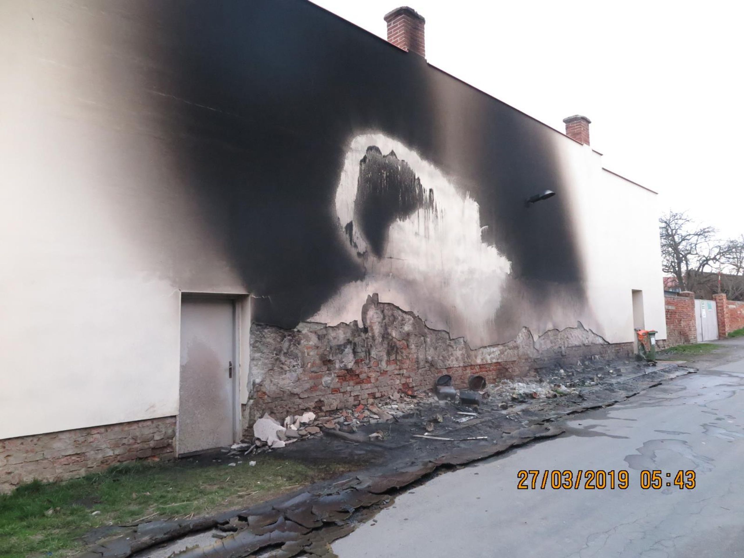 Série požárů kontejnerů na Olomoucku - 1 - GALERIE: Na Olomoucku hořely kontejnery (6/6)