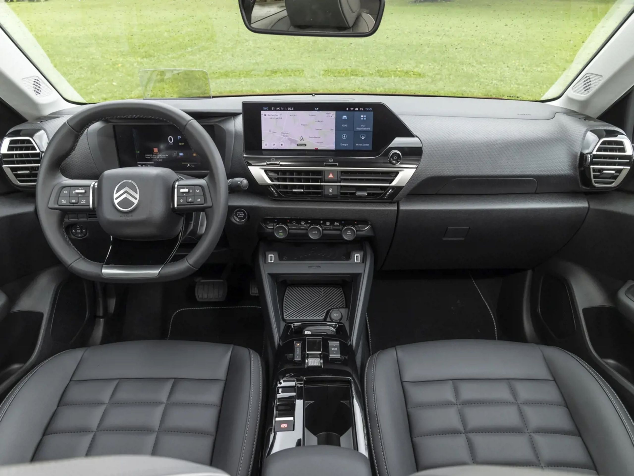 Citroëny C4 a C4 X - Citroëny C4 a C4 X (7/14)