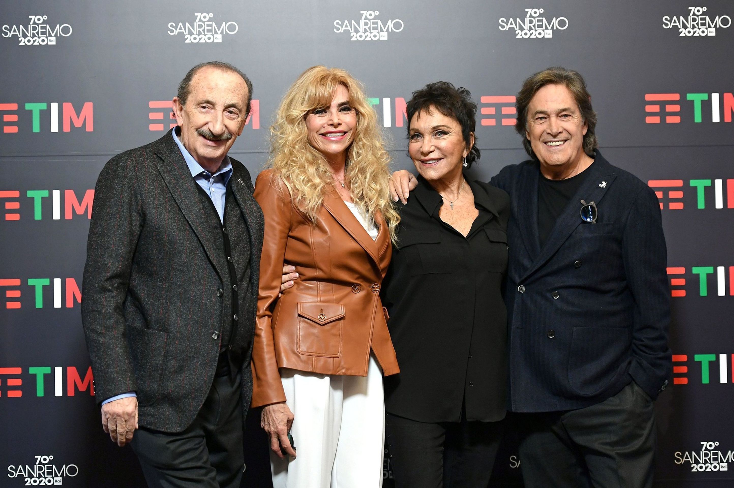 Zleva Franco Gatti, Marina Occhiena, Angela Brambati, Angelo Sotgiu, 2020 - Ricchi e Poveri (9/10)