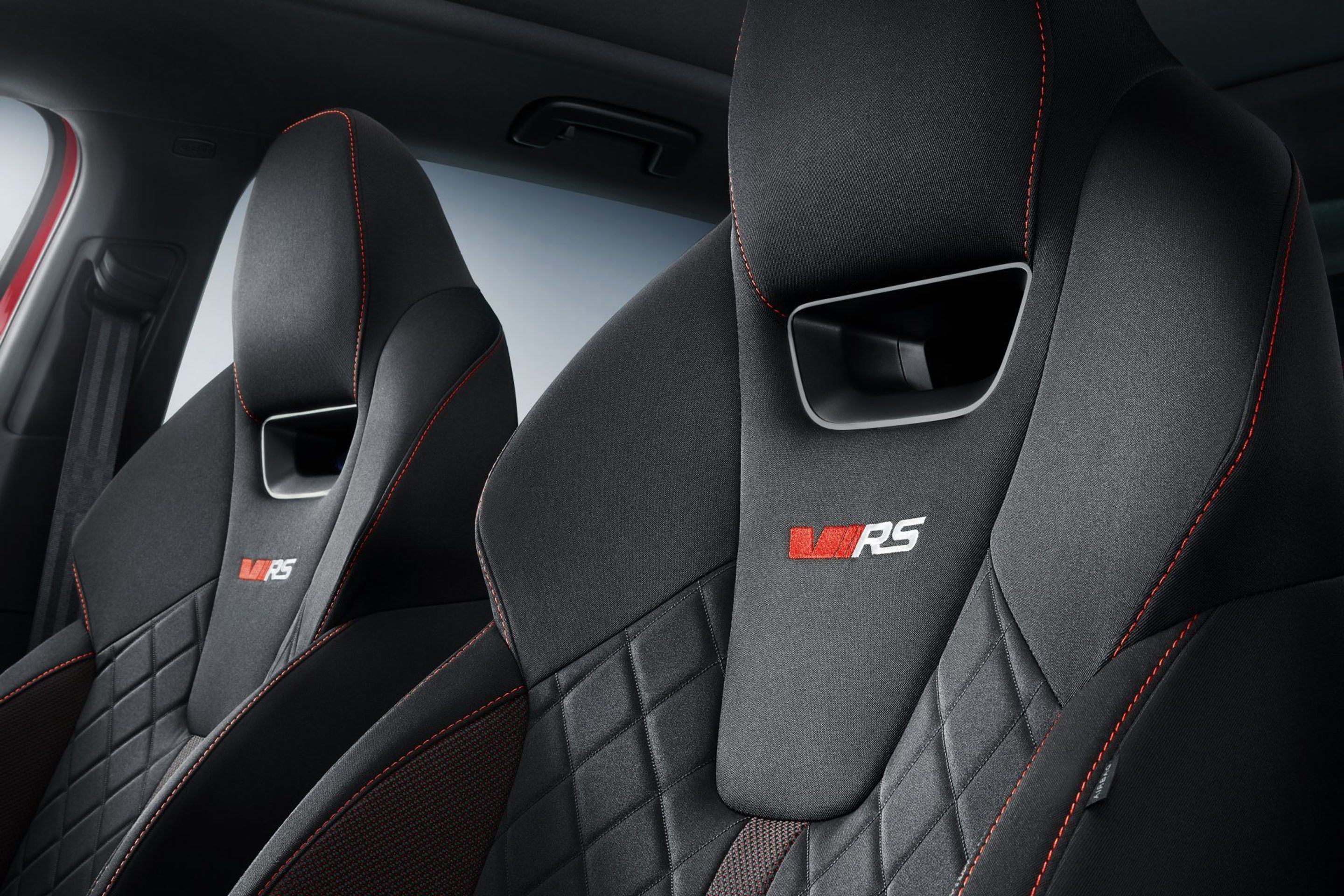Škoda Octavia RS - 43 - Fotogalerie: Tohle je populární RS, vrcholná sportovní verze nové Octavie (8/24)