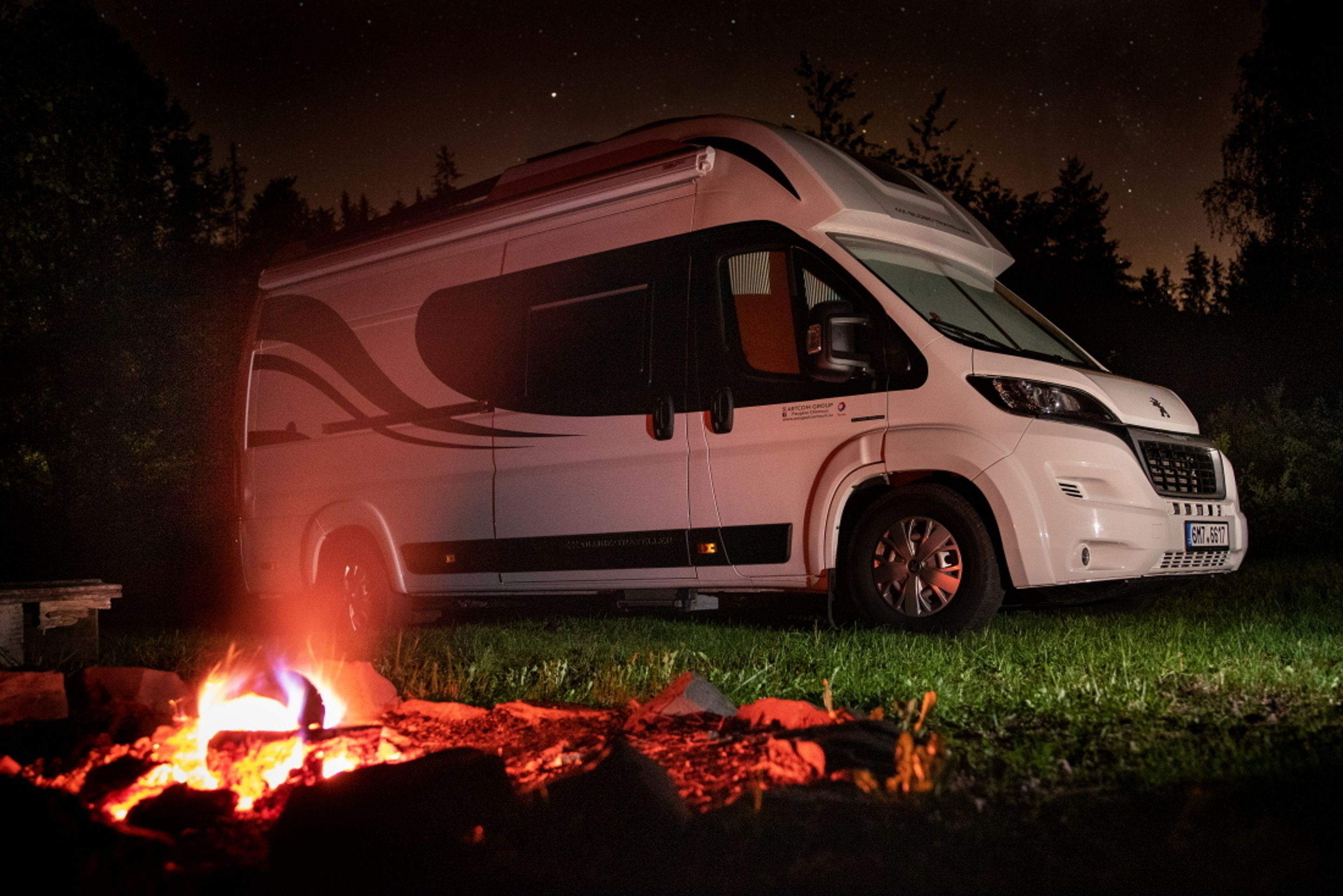 Rodinný obytný vůz Voyager - 35 - Fotogalerie: Parádní obytňák na podvozku Peugeotu Boxer (17/24)