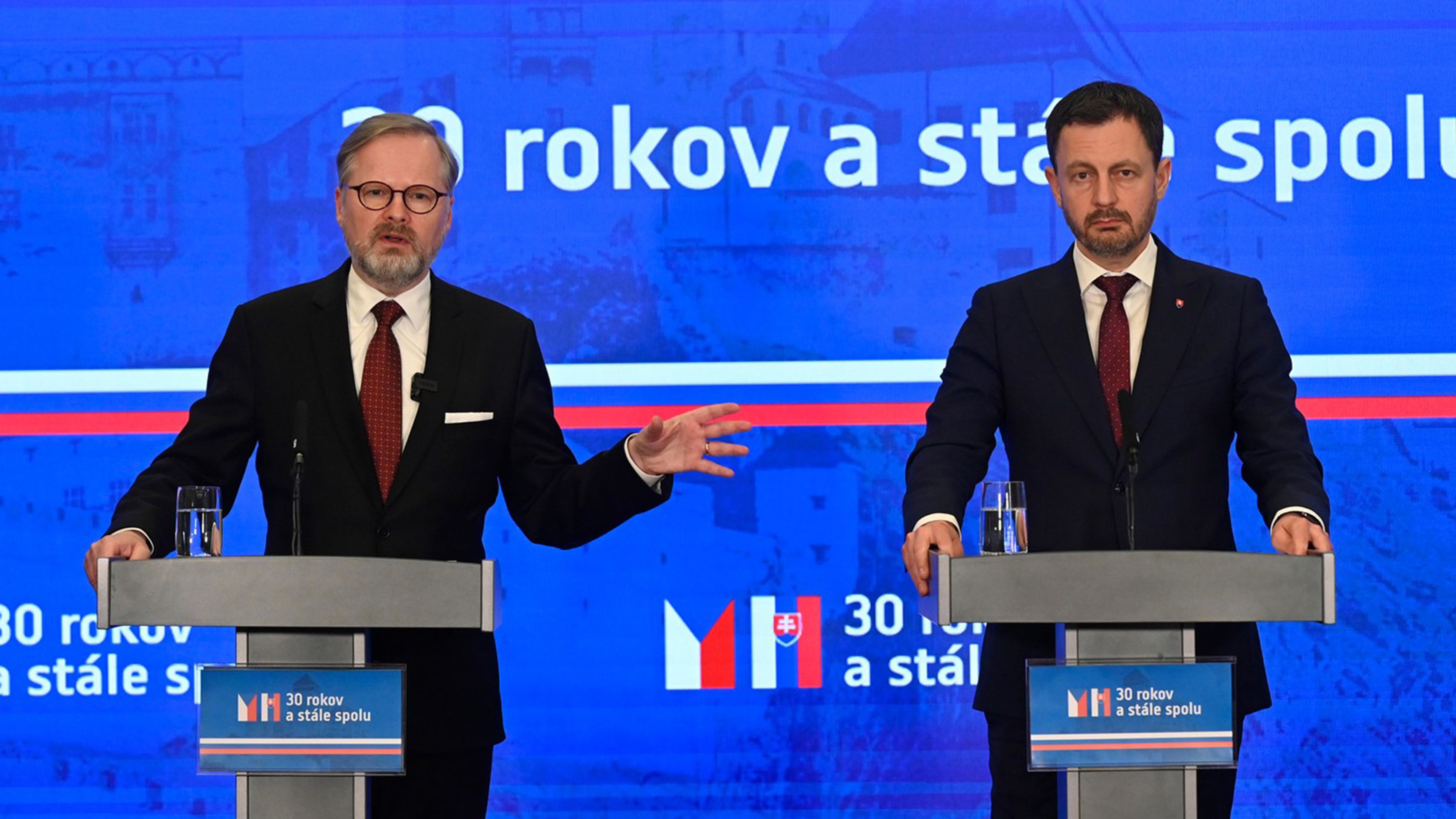 Petr Fiala Eduard Heger - Jednání české a slovenské vlády (6/7)