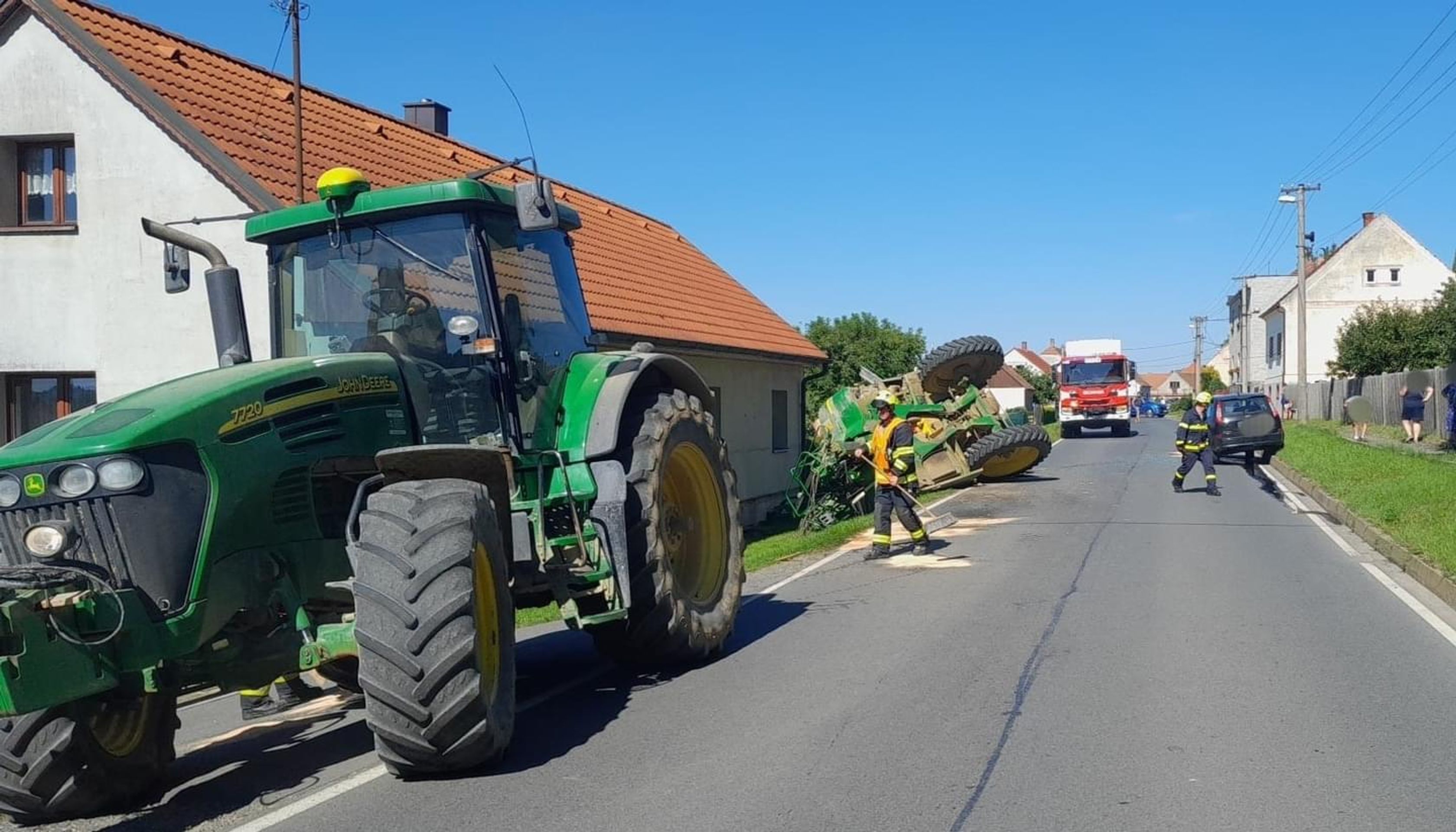 Tvrdé střety se zemědělskými stroji - Tvrdé střety se zemědělskými stroji (2/7)