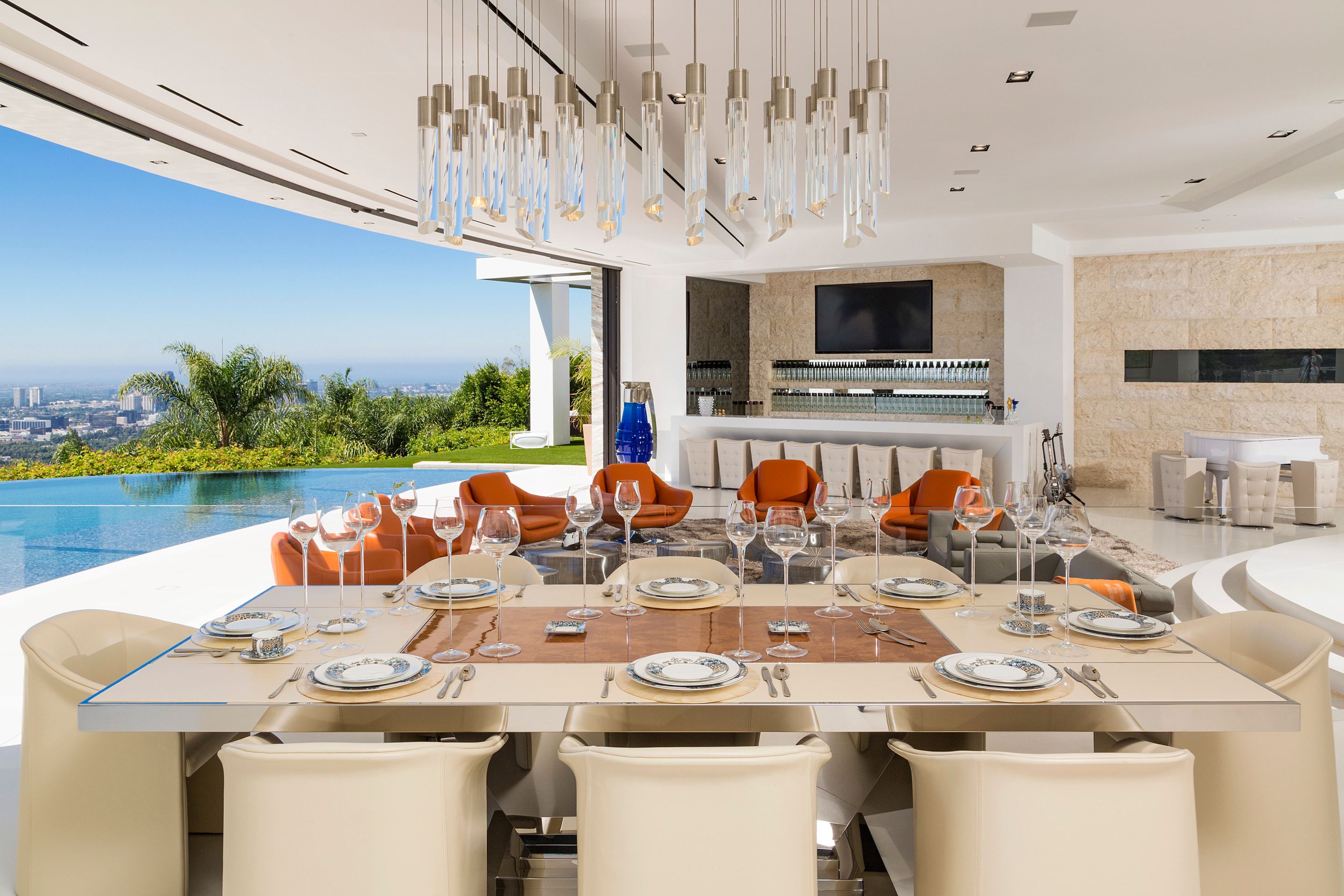Tohle je nejdražší dům v Beverly Hills - 2 - Galerie: Tohle je nejdražší dům v Beverly Hills (1/14)