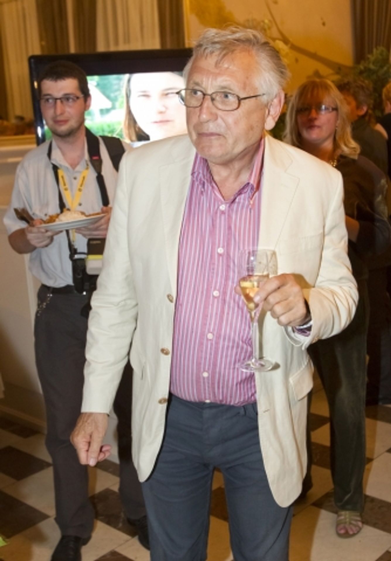 Jiří Menzel - GALERIE - Podporovatelé Karla Schwarzenberga (19/42)