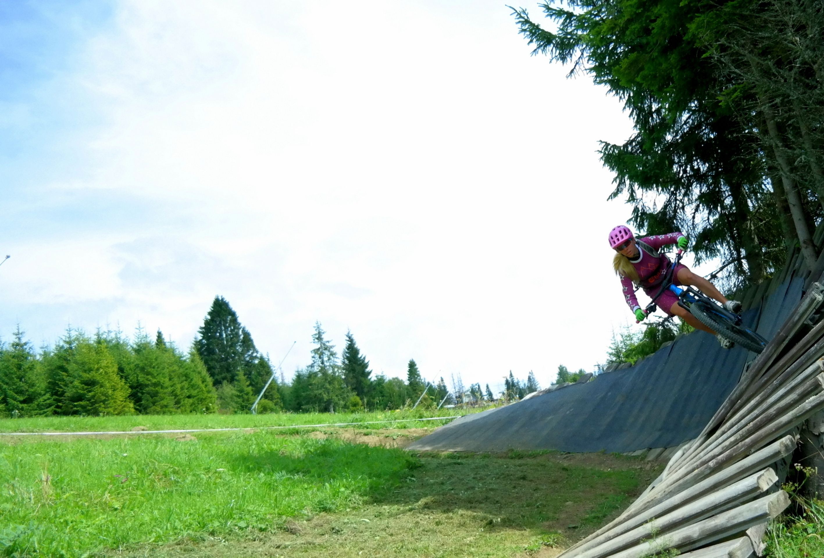 Cyklospeciál: Bachledová na Slovensku - 24 - GALERIE: Slovenská Bachledová - Bikepark (8/13)
