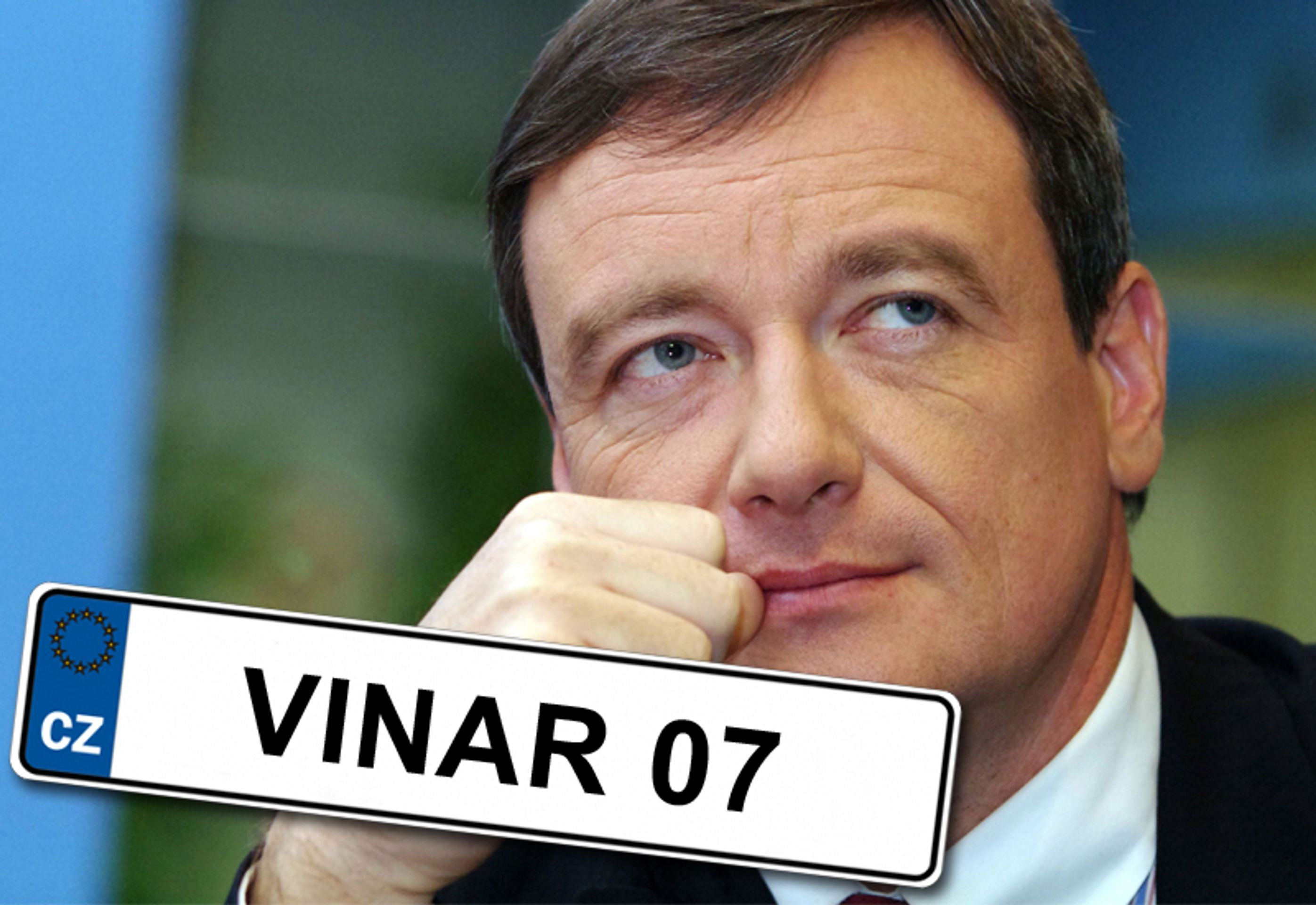 David Rath - GALERIE: Kmotrovské SPZky: Jaké by se hodily k našim politikům (7/10)