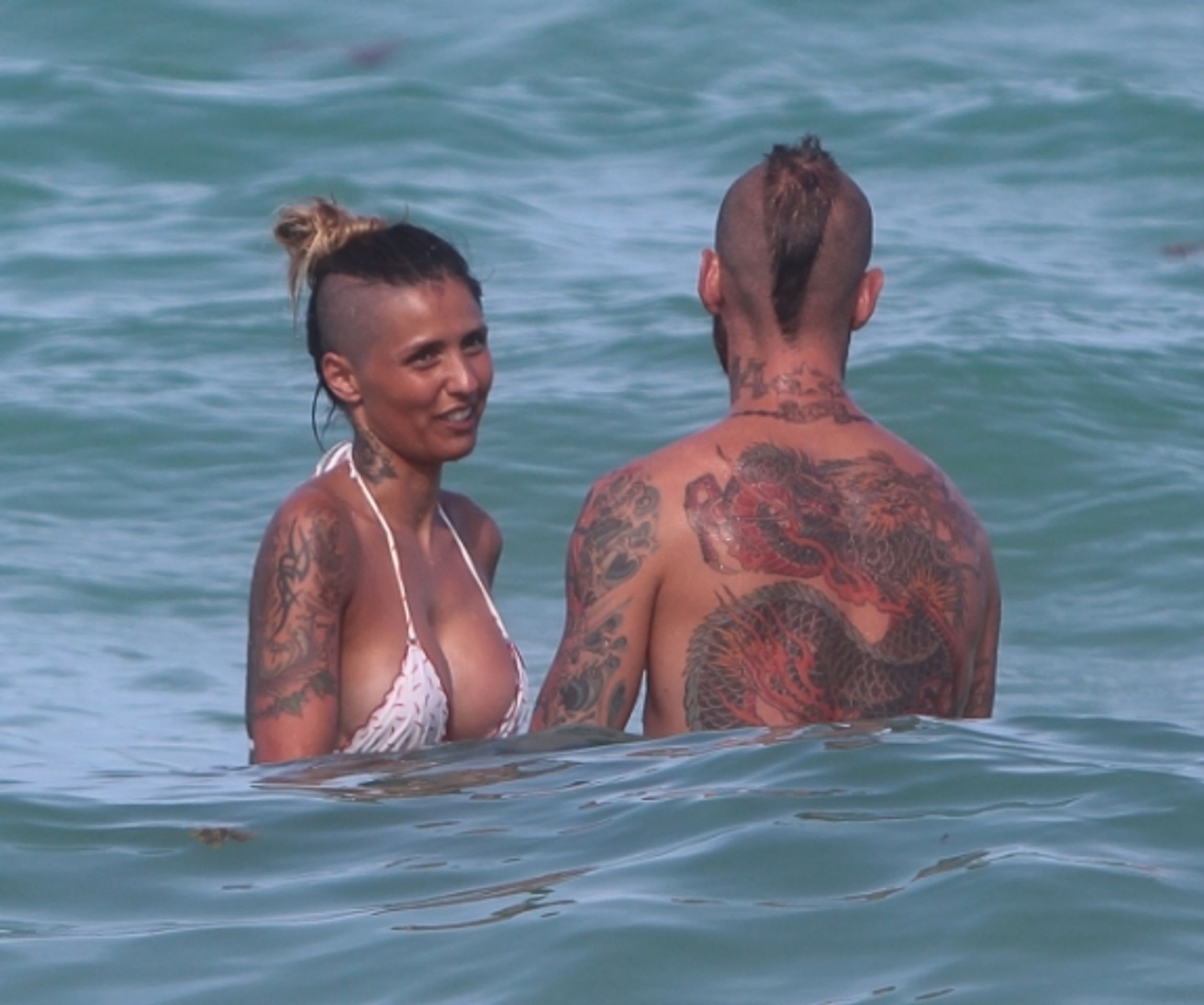Raul Meireles s manželkou ukázali kérky - 5 - Raul Meireles s manželkou ukázali kérky (3/10)